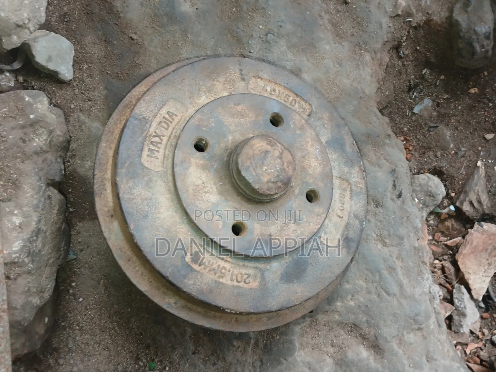 Kia Avella Back Hub