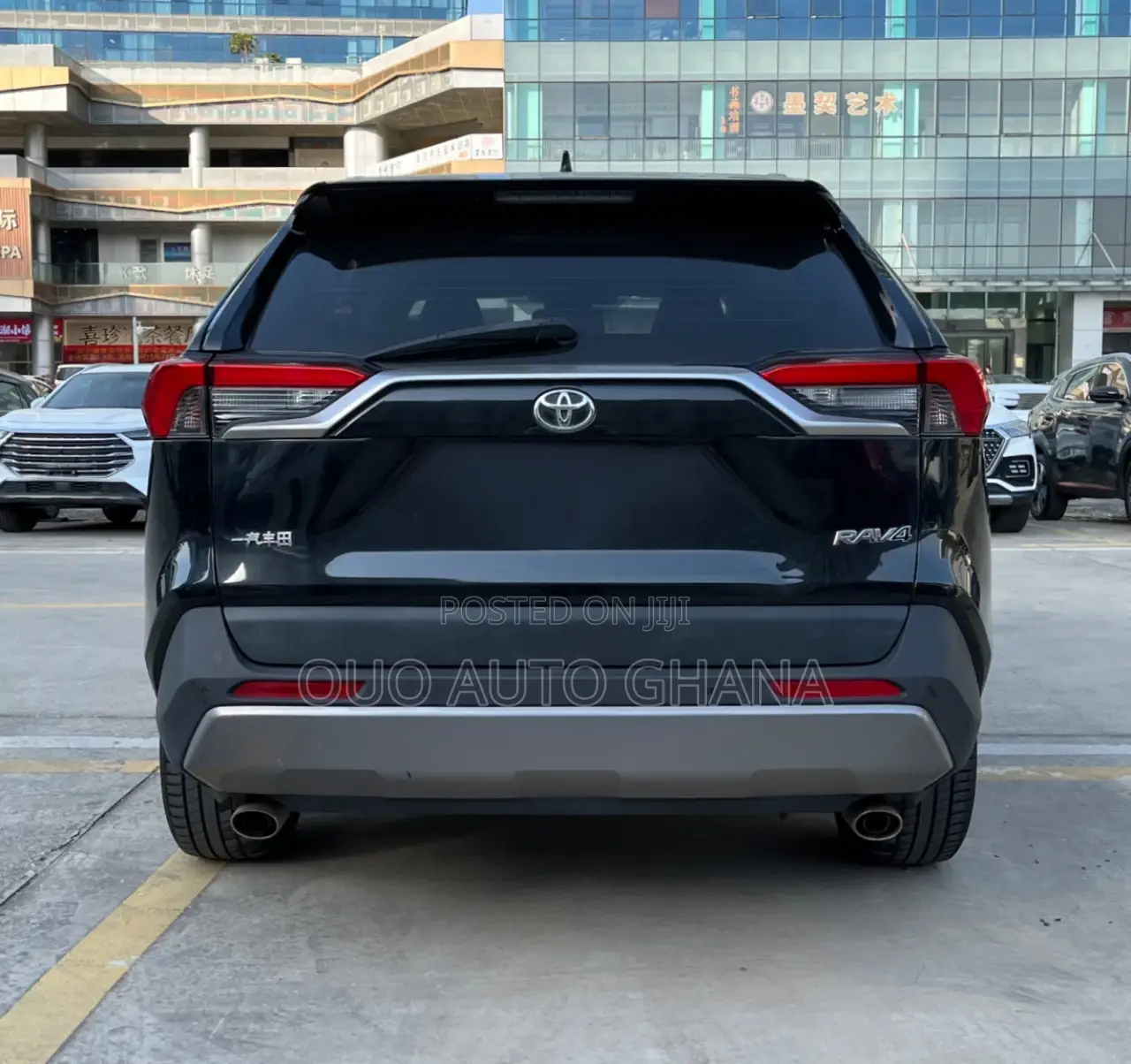 Toyota RAV4 LE 2021 Black