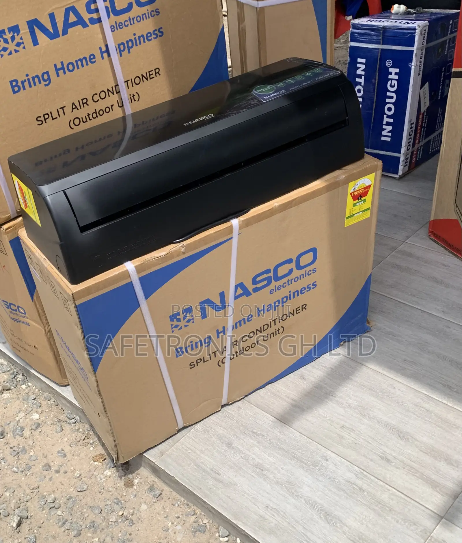 Reliable Nasco 1.5hp Black Mirror Split Air Conditioner R410 Gas