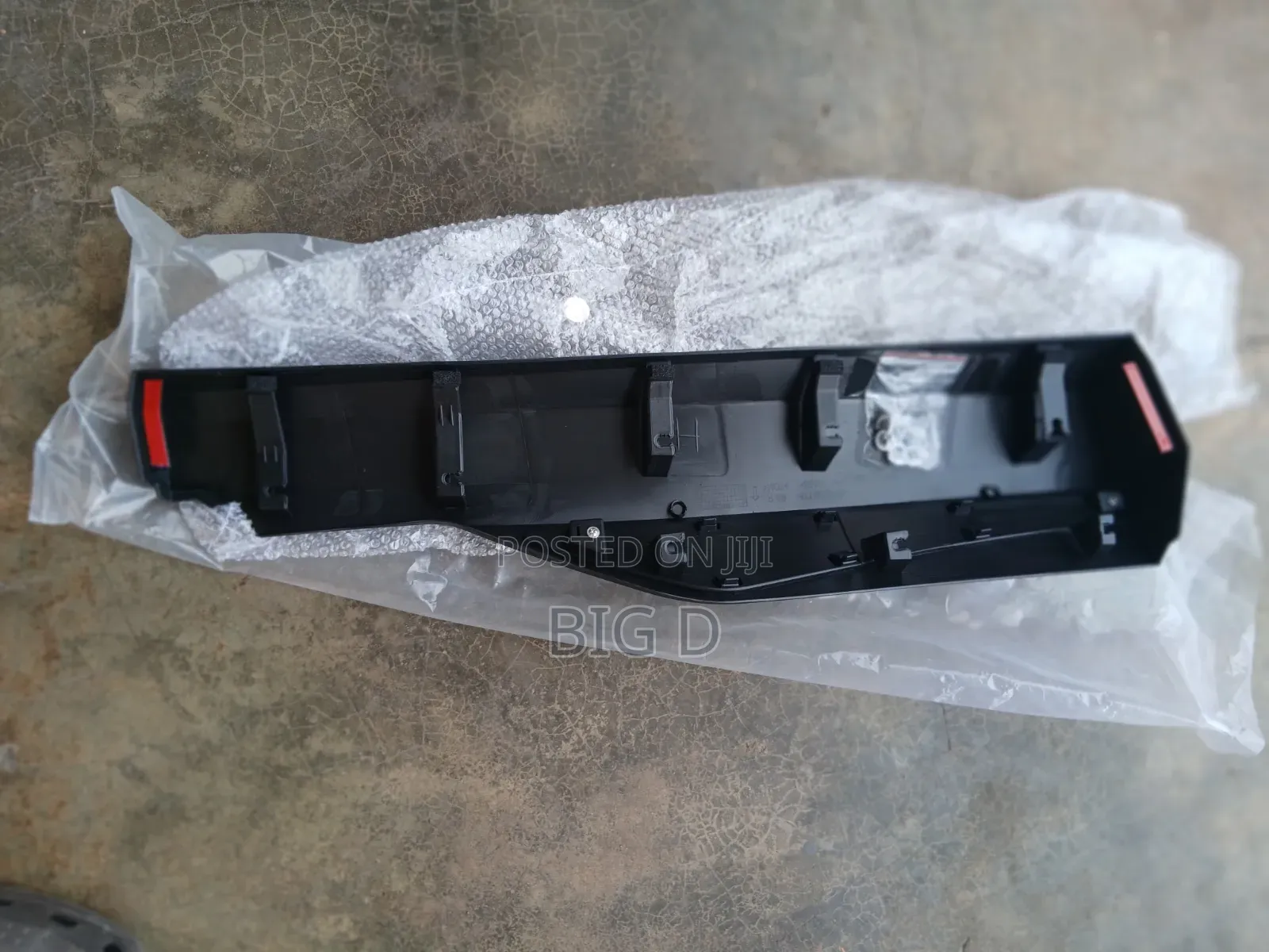Nissan Rogue 2023 ,2024 ,2025 Back Door Moulding