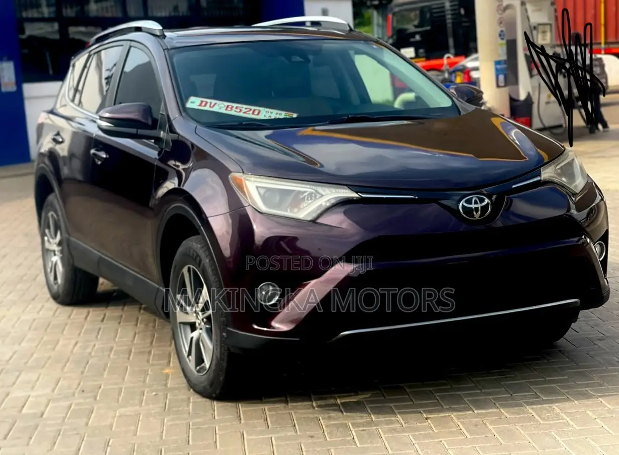 Toyota RAV4 XSE 2019 Red