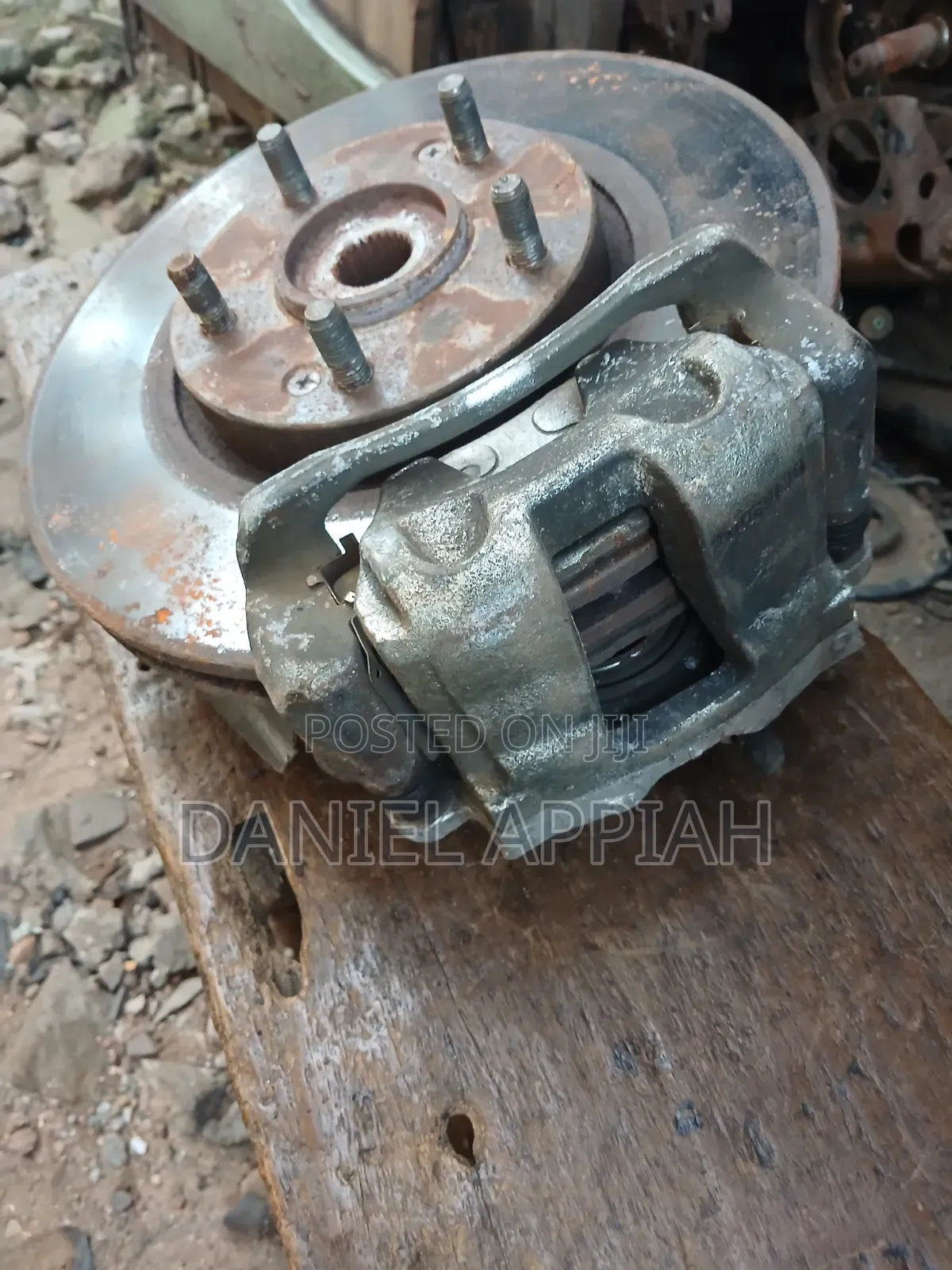 Hyundai Sonata ( 2011 - 2014 ) Front Hub Complete