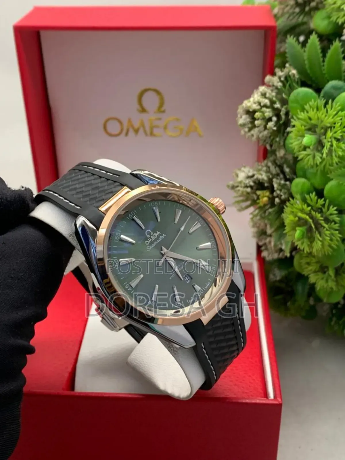 Omega Watch With Silicone Strap – Bold Everyday Timepiece
