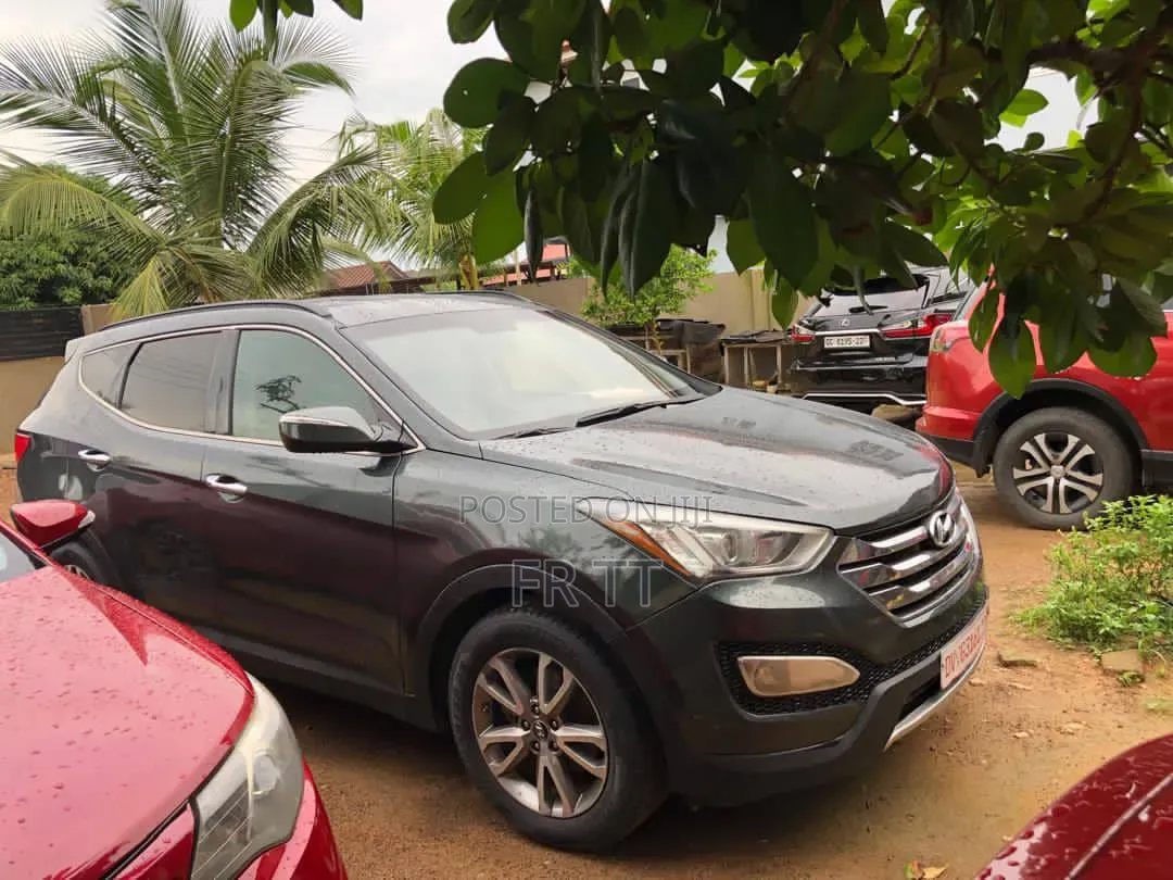 Hyundai Santa Fe 2015 Gray