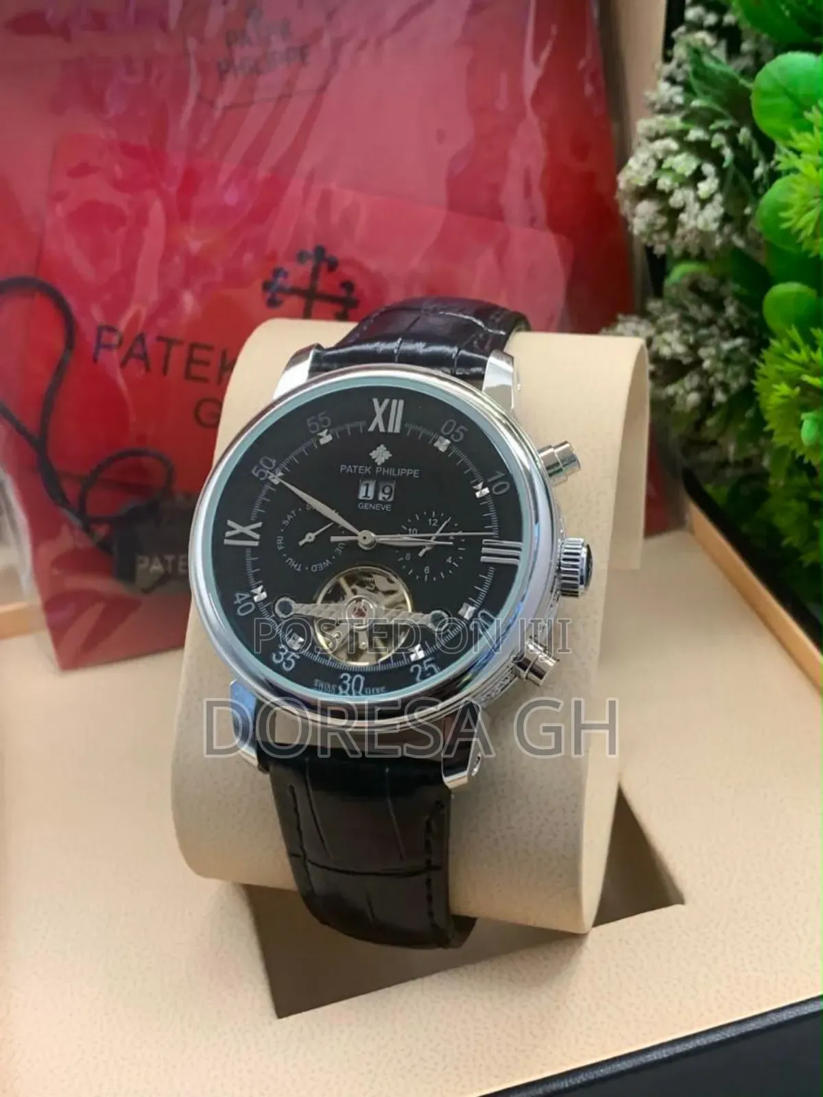 Patek Philippe Automatic Watch for Men – Refined Timepiece