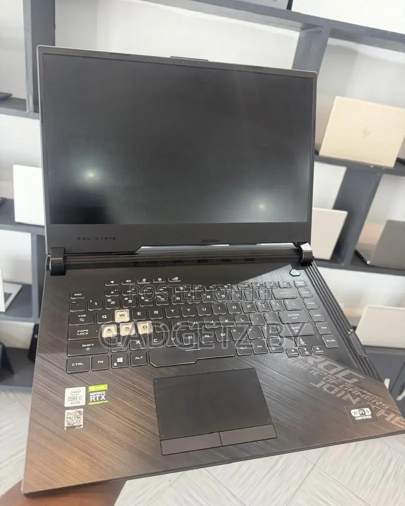 Laptop Asus ROG Strix G15 G512 16GB Intel Core i7 SSD 512GB