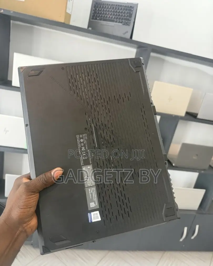 Laptop Asus ROG Strix G15 G512 16GB Intel Core i7 SSD 512GB