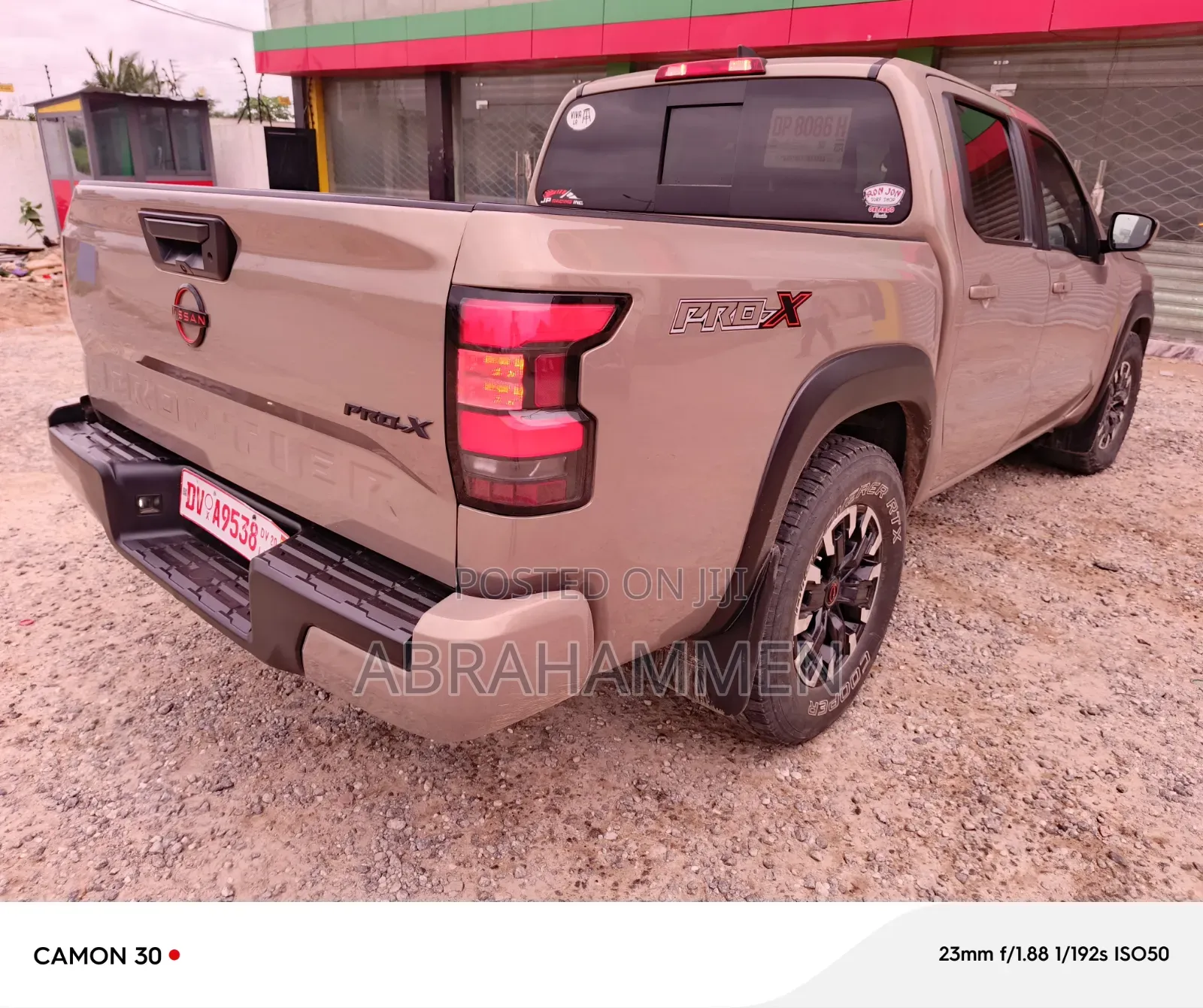 Nissan Frontier 2025 Pink