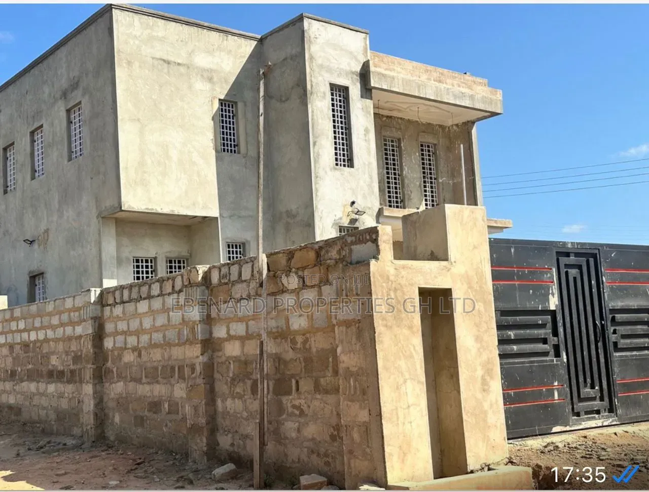 4bdrm Duplex in Ebenard Properties, MacCharty Hills for sale