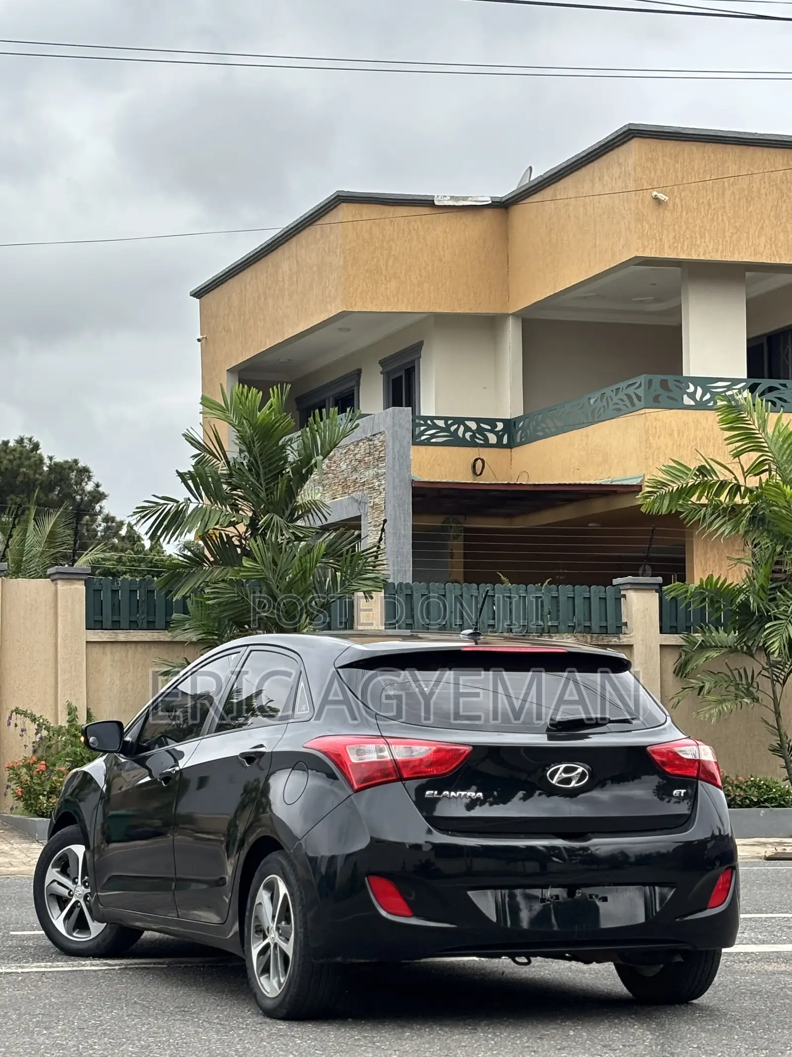 Hyundai Elantra 2016 Black