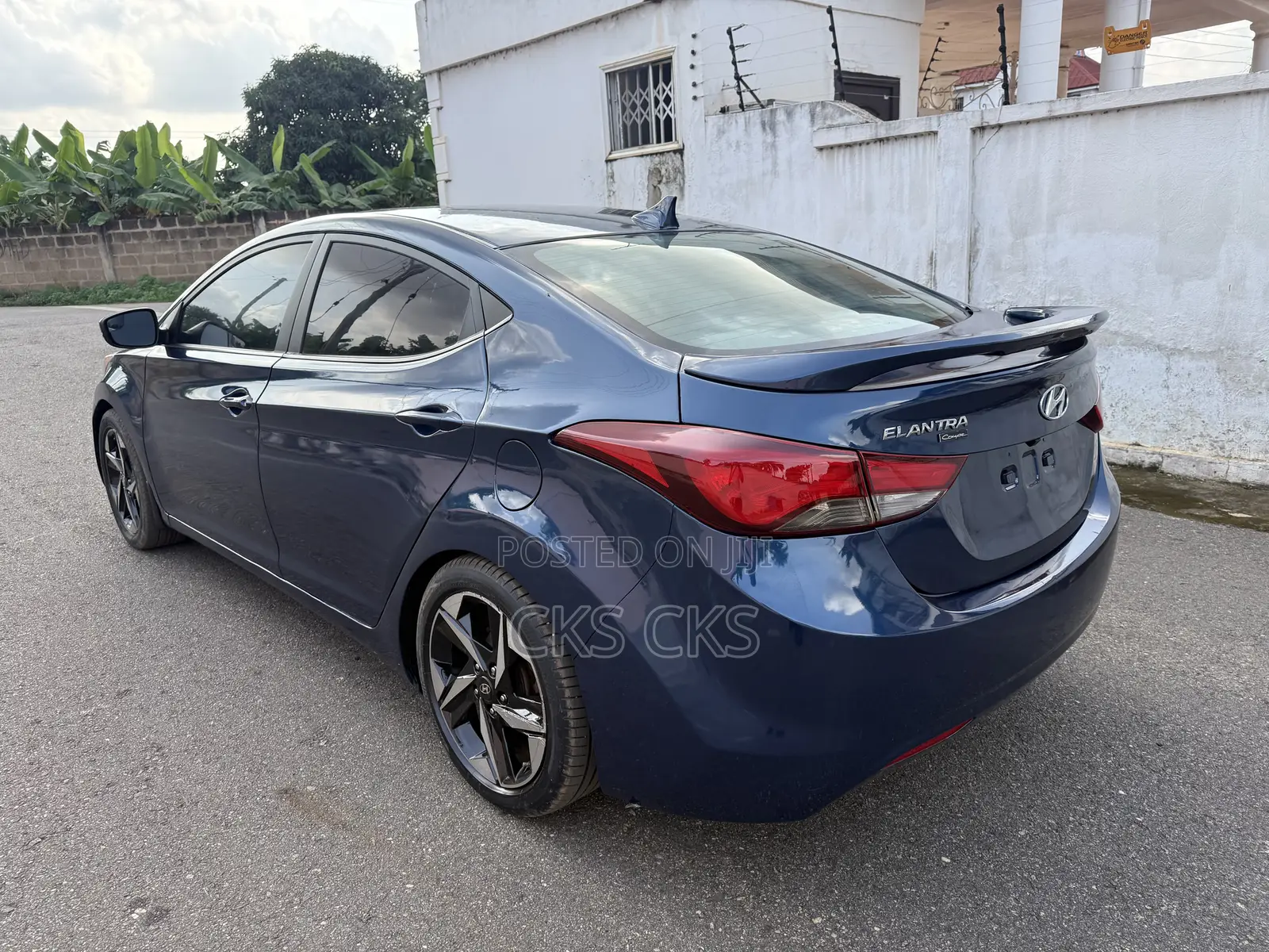 Hyundai Elantra 2015 Blue