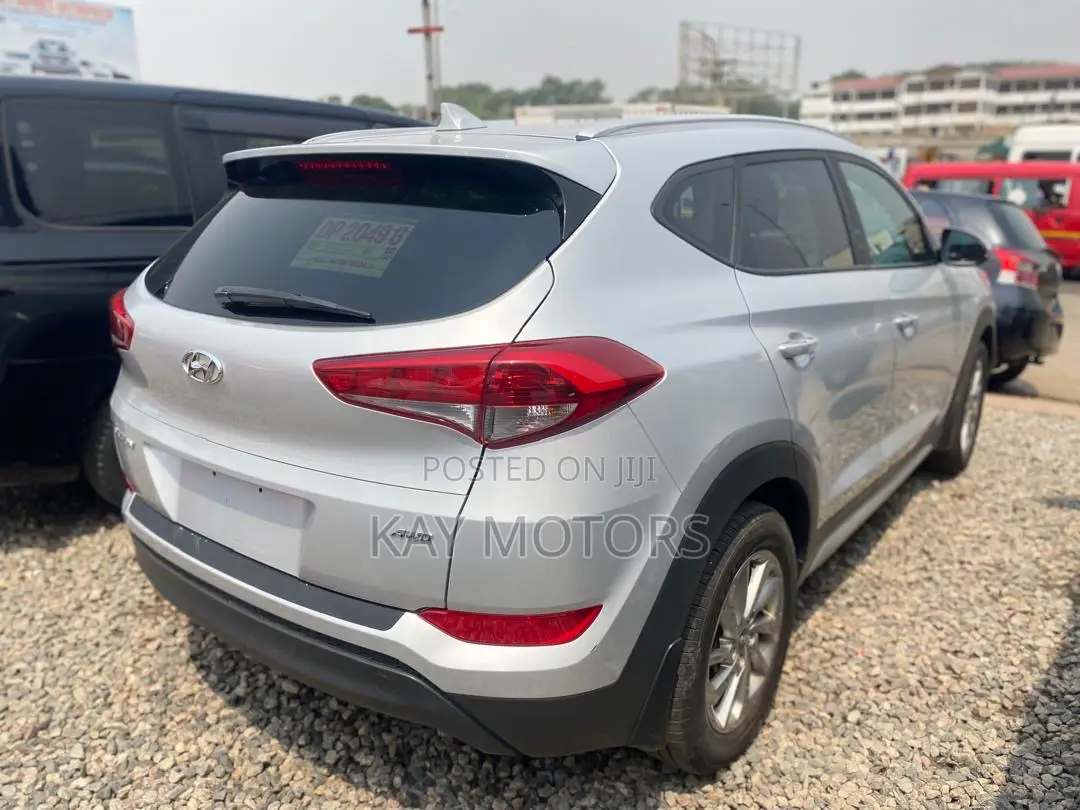 Hyundai Tucson SE AWD 2018 Silver