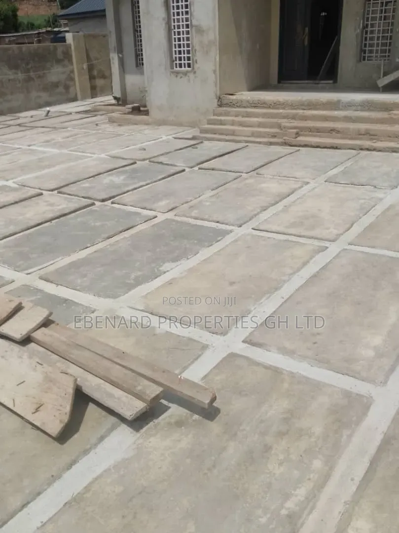 4bdrm Duplex in Ebenard Properties, MacCharty Hills for sale