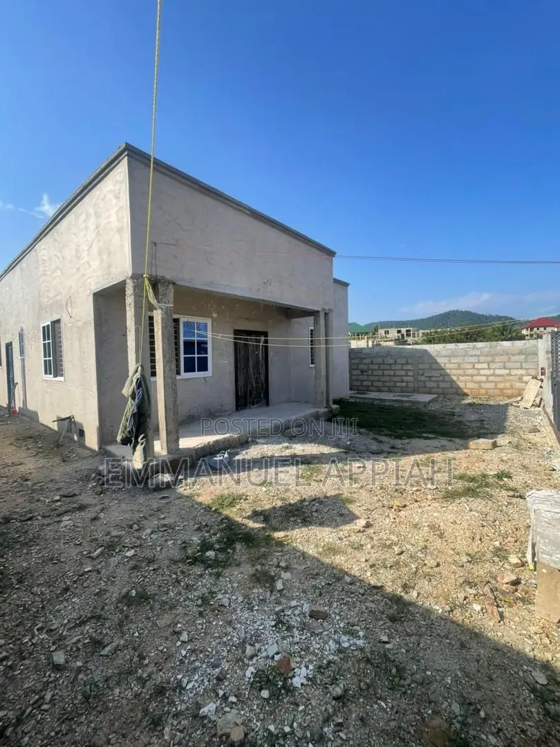 3bdrm House in Amasaman, Accra Metropolitan for sale