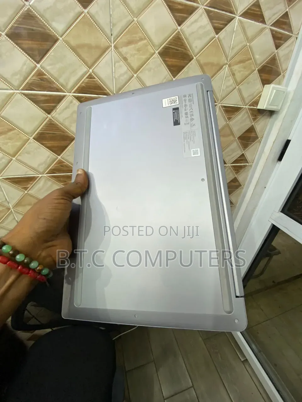 New Laptop Lenovo IdeaPad 330S 8GB Intel Celeron SSD 72GB
