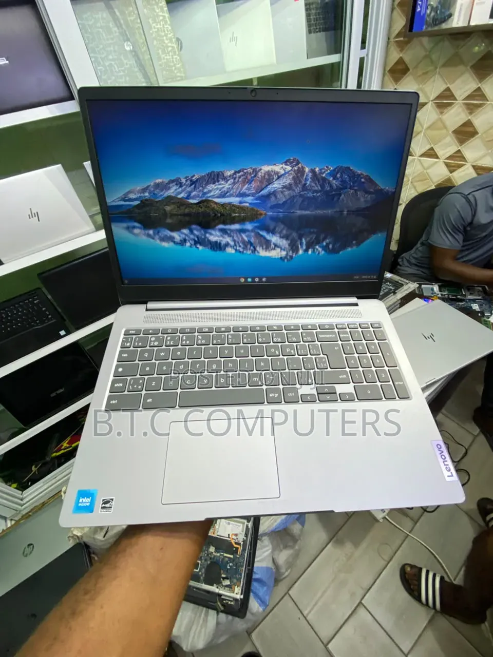New Laptop Lenovo IdeaPad 330S 8GB Intel Celeron SSD 72GB