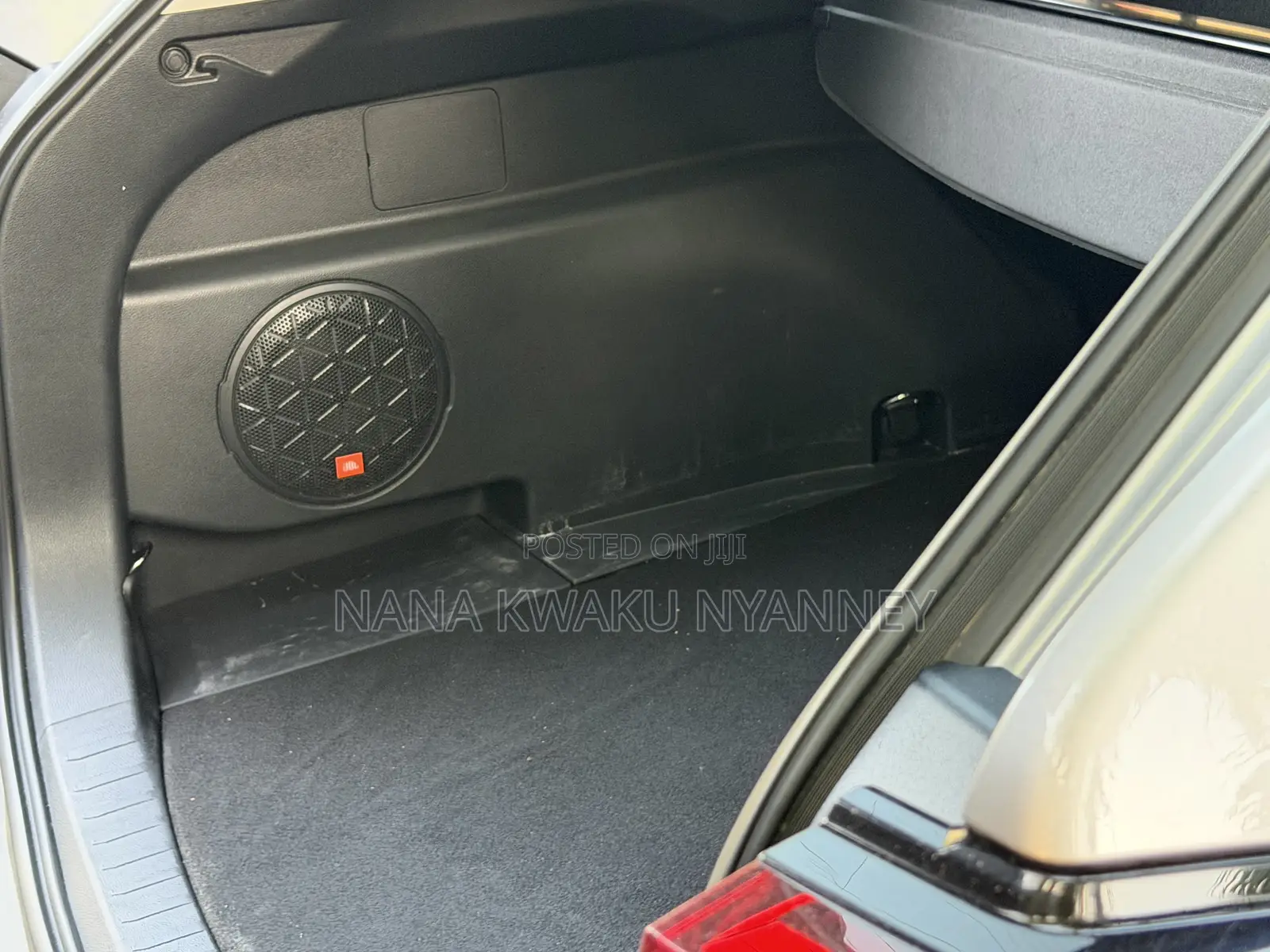 Toyota RAV4 Hybrid 2024 Silver