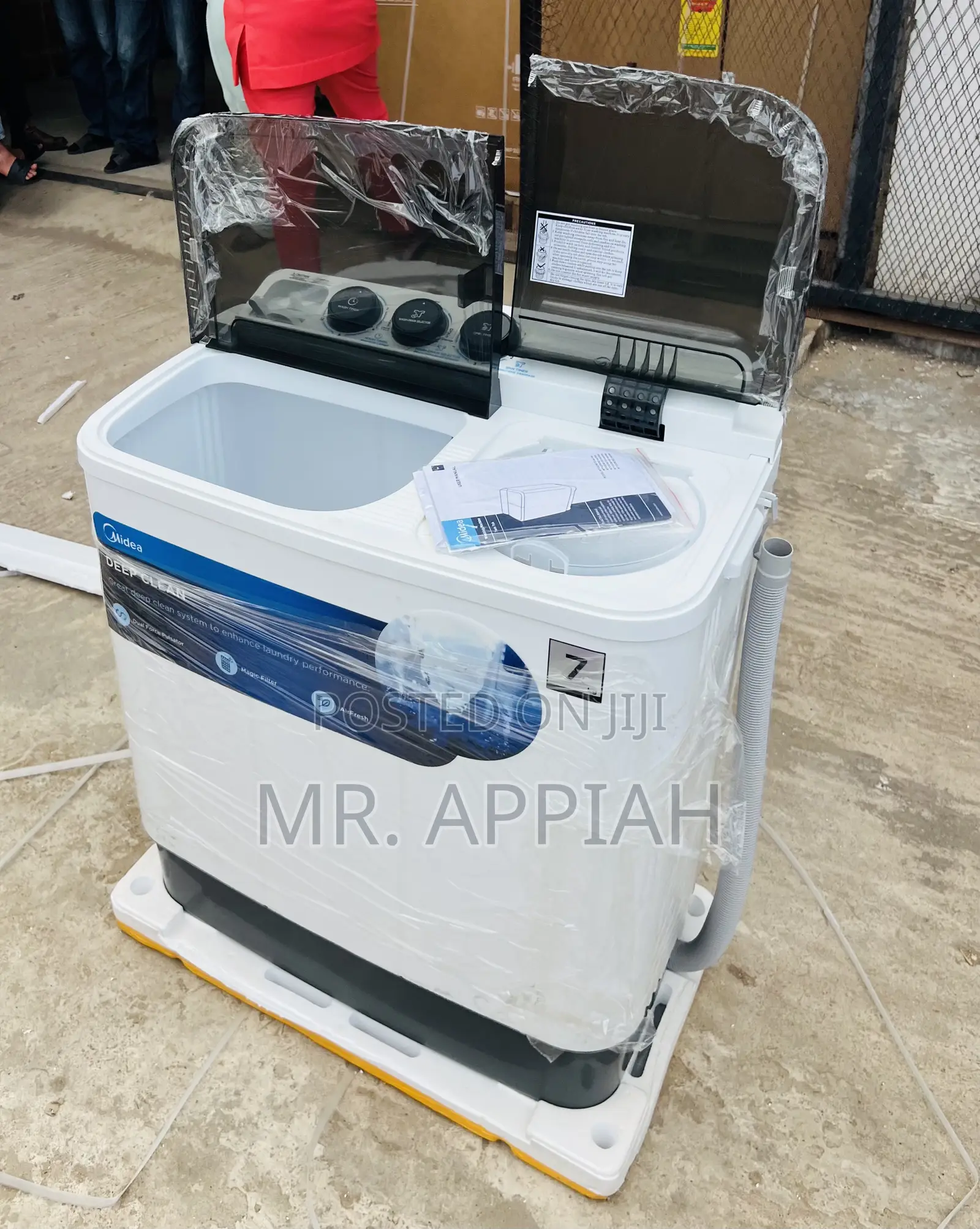 Extremely Cleaning Midea 7kg Top Load Washing Machine.