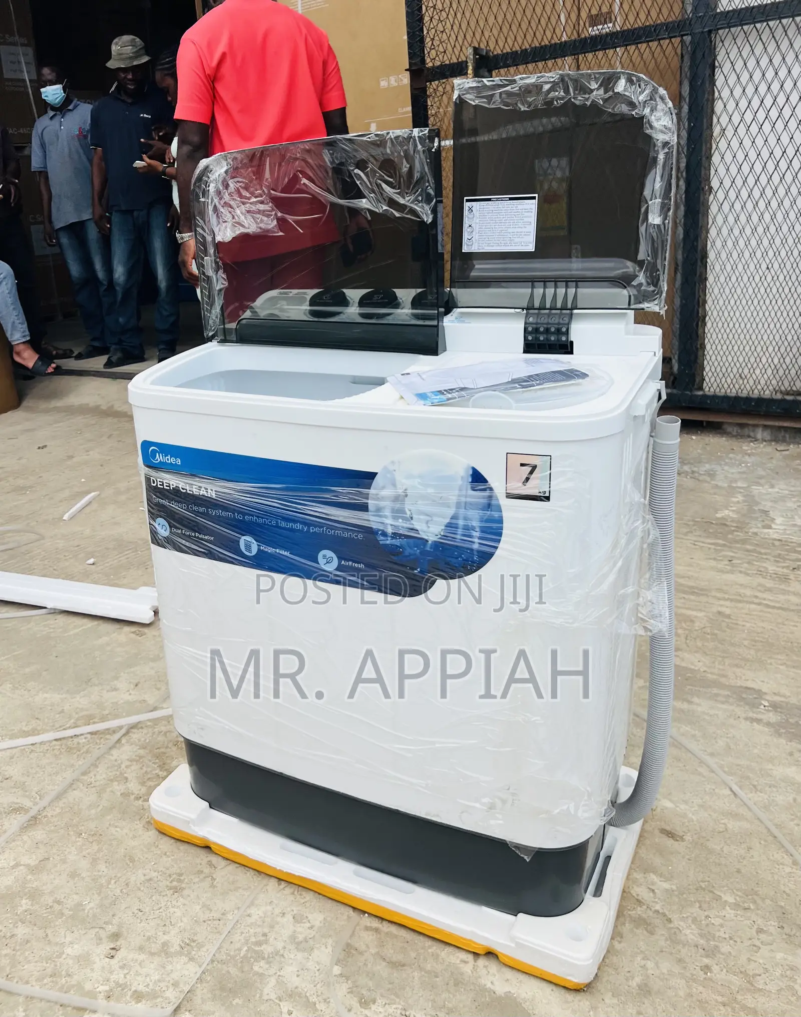 Extremely Cleaning Midea 7kg Top Load Washing Machine.