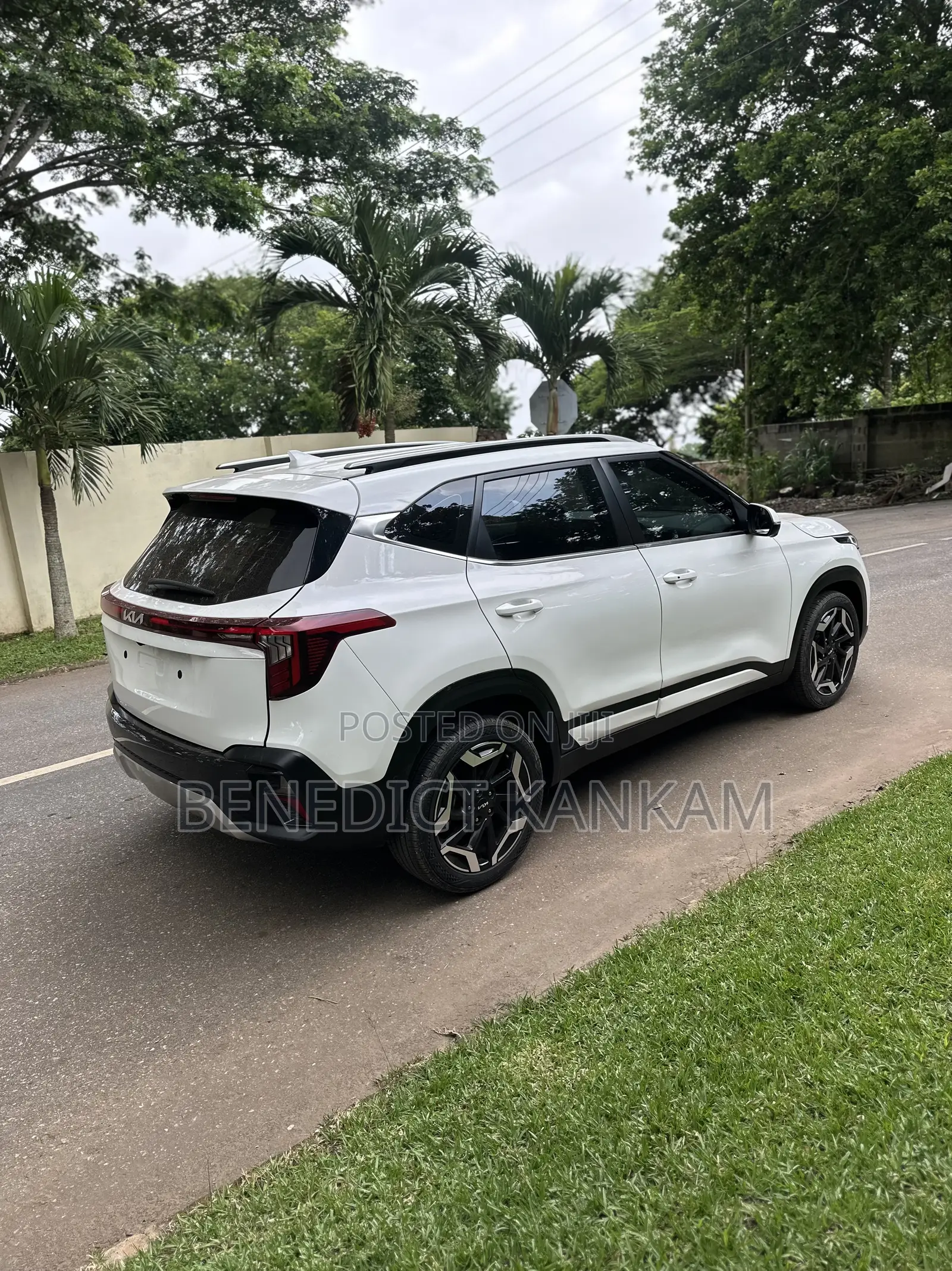 Kia Seltos 2025 White
