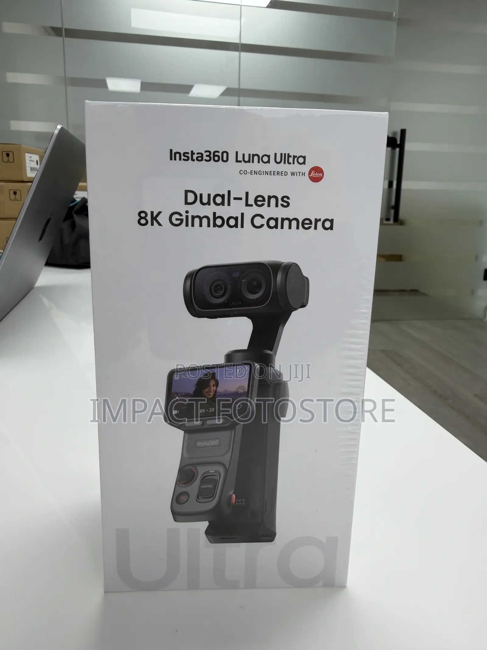 Insta360 Luna Ultra Standard Combo (Cosmic Black)