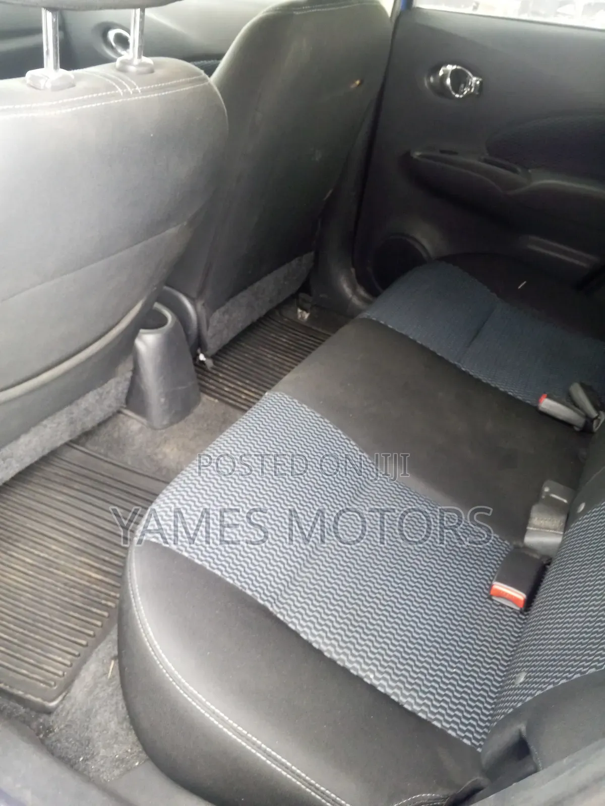 Nissan Versa 2014 Blue