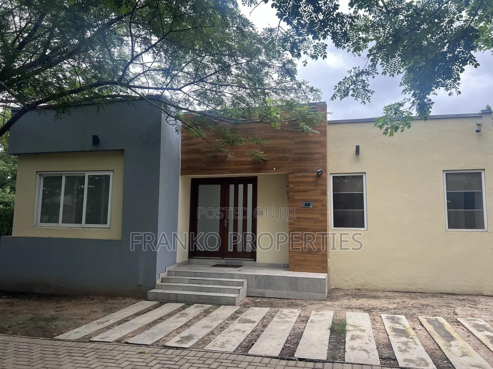 3bdrm House in Franko Properties, School Junction for rent