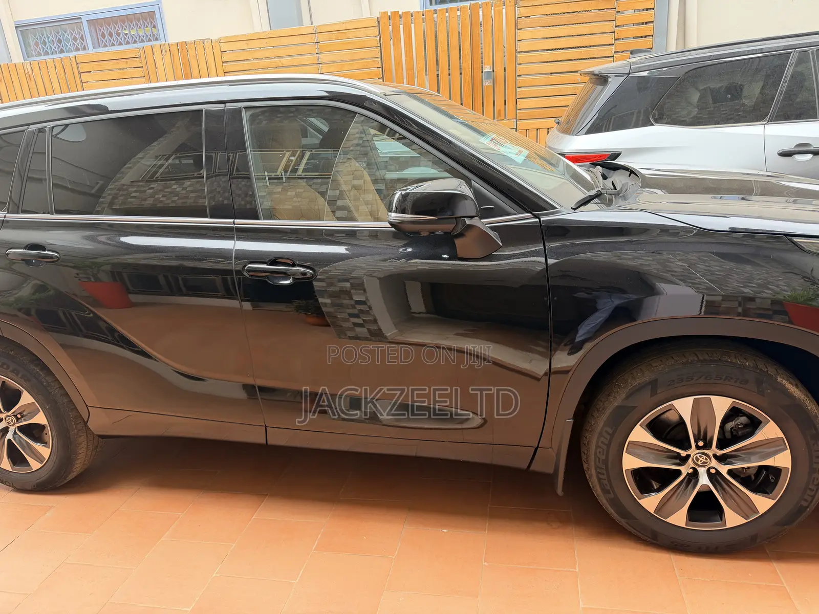 Toyota Highlander Platinum AWD 2024 Black