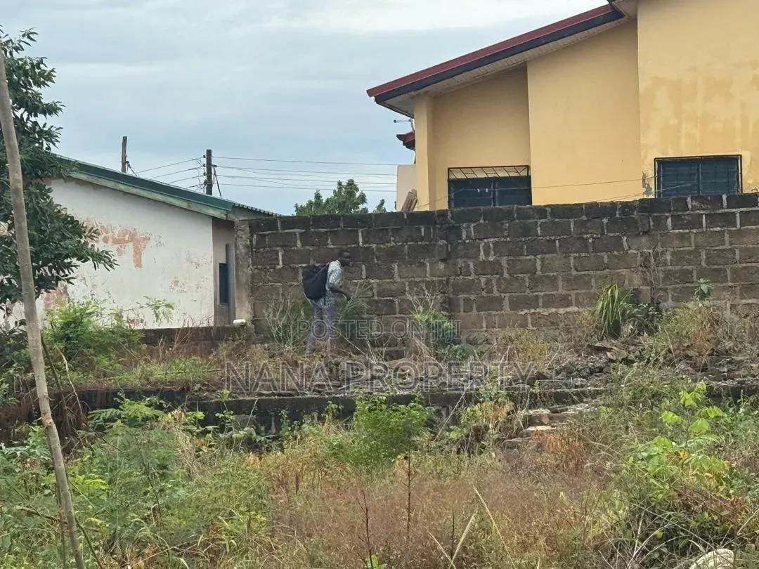 Four Plots of Land for Sale Located at the Dowdowa Forest Hotel