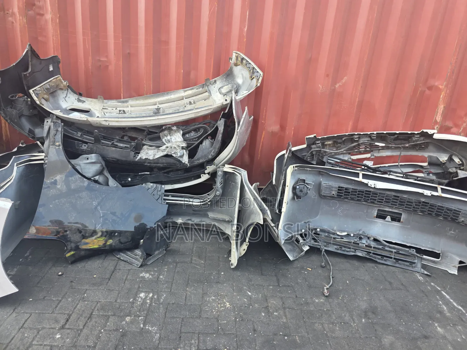 Toyota Voxy Back Bumpers