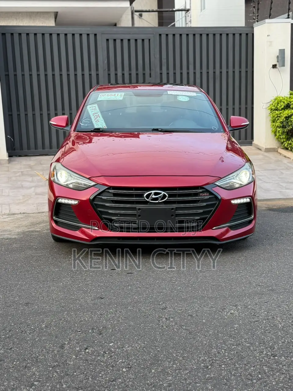 Hyundai Elantra 2018 Red