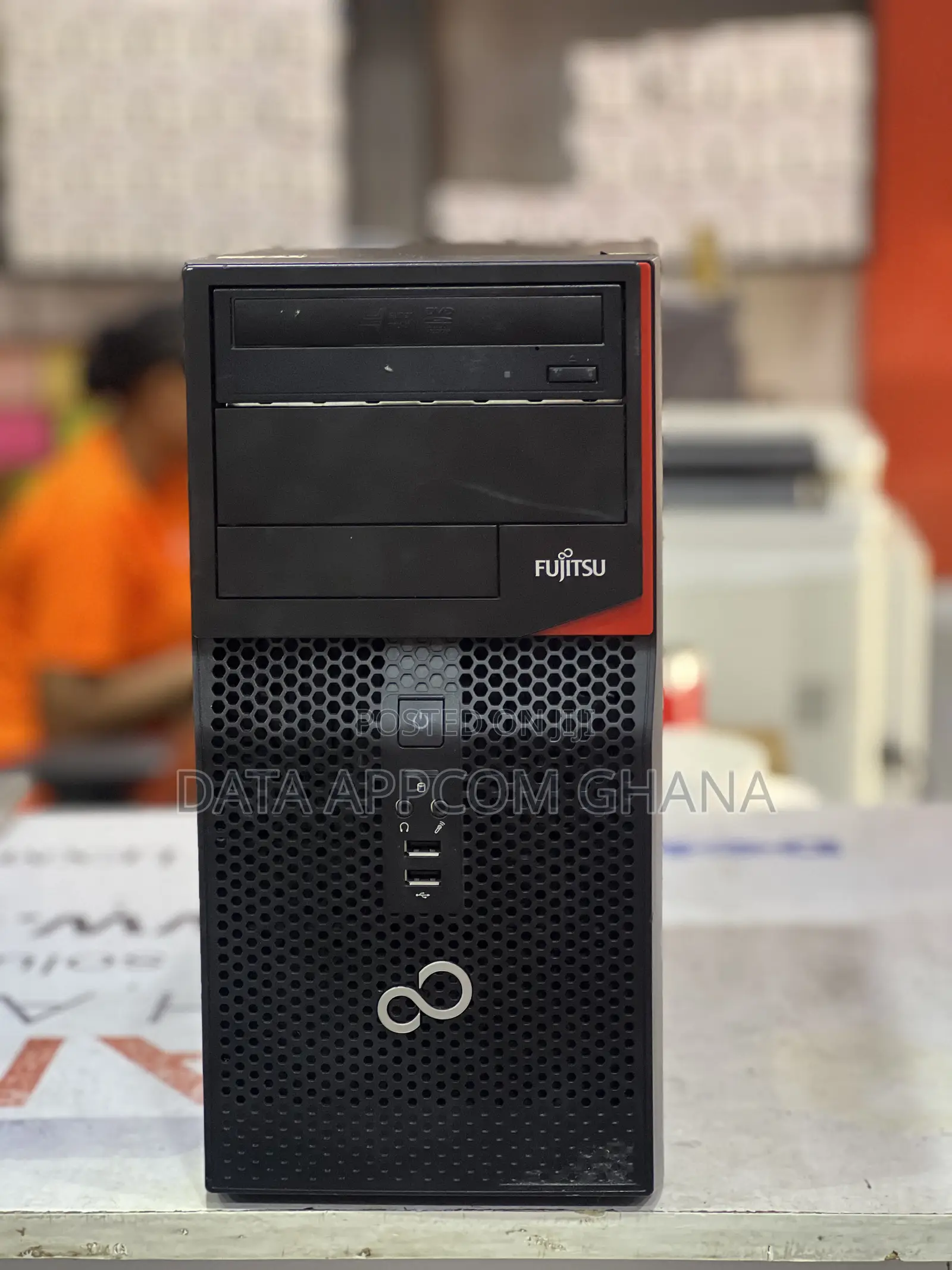 Desktop Computer Fujitsu 8GB Intel Core i5 HDD 500GB