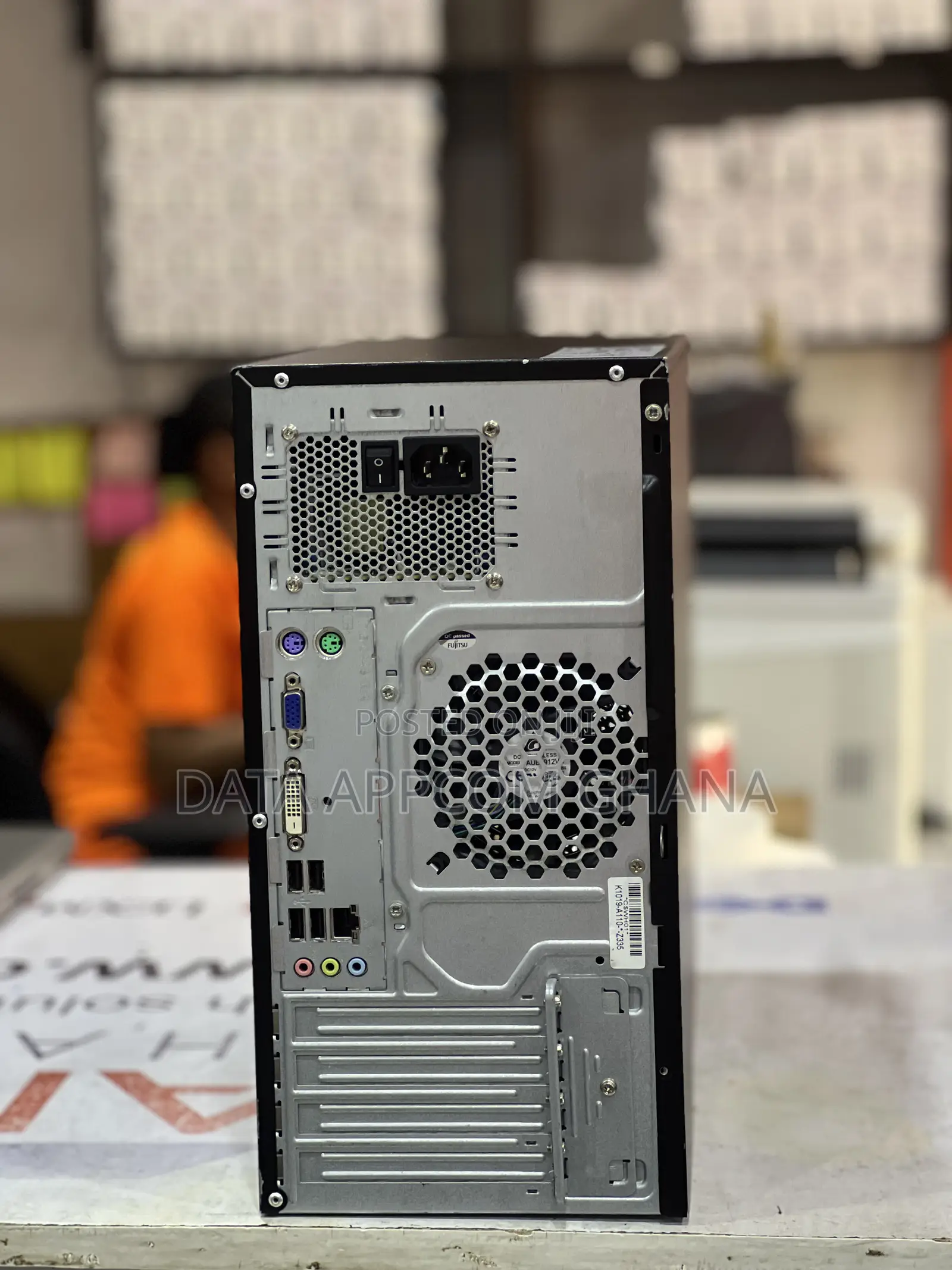 Desktop Computer Fujitsu 8GB Intel Core i5 HDD 500GB