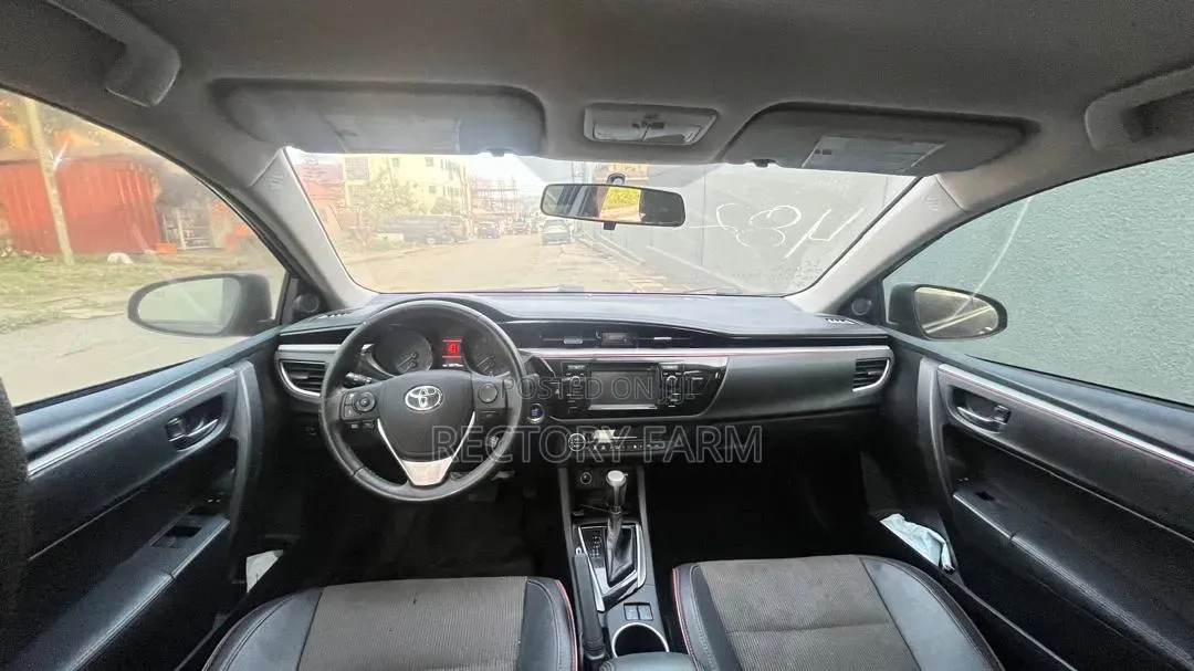 Toyota Corolla 2016 Black