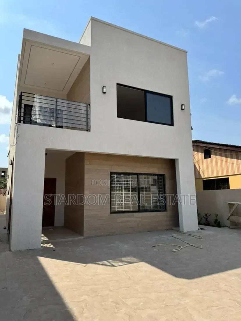 4bdrm Duplex in Spintex Community 18, Lashibi for sale