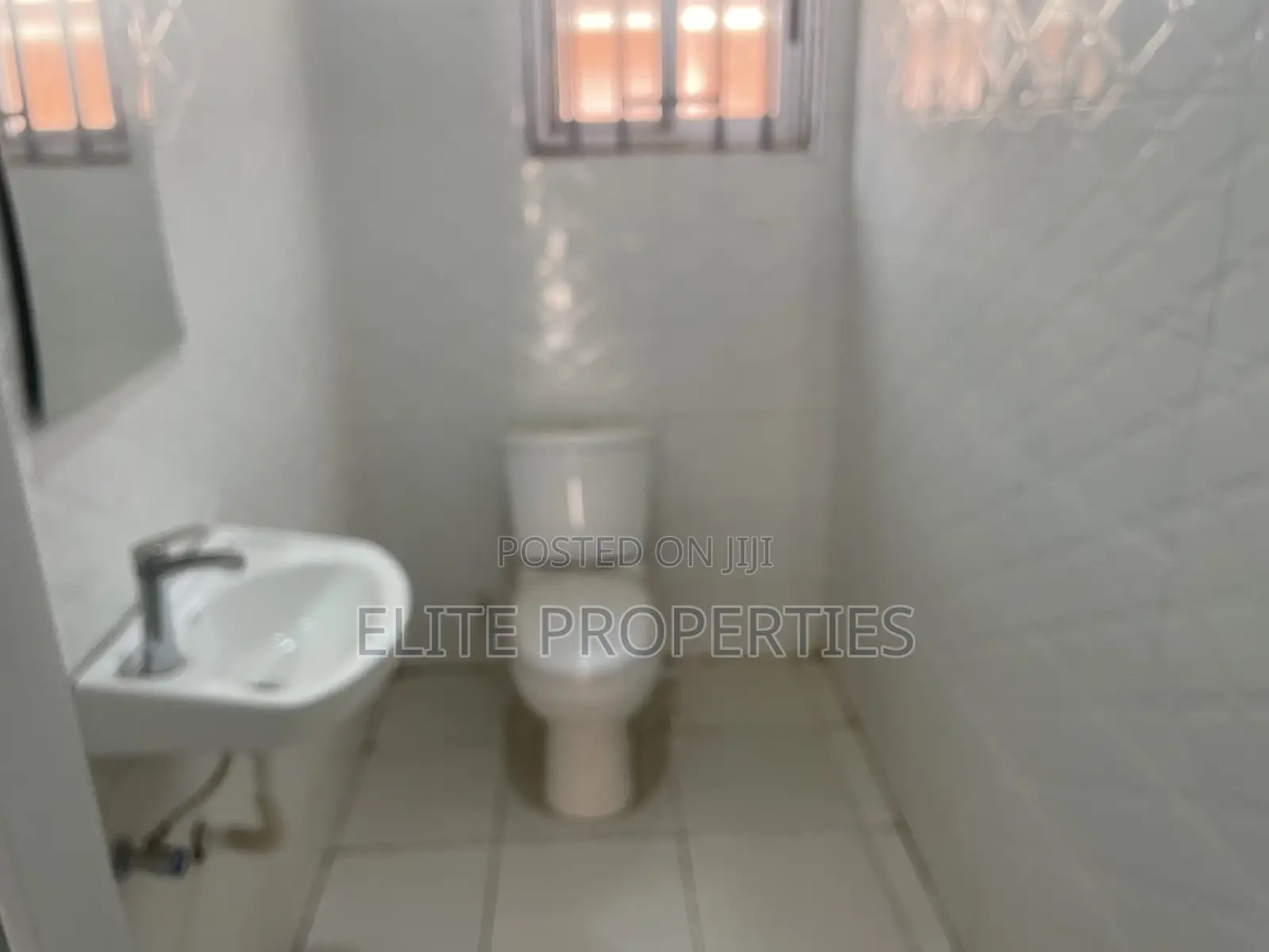 3bdrm House in Community 25 Adom for rent