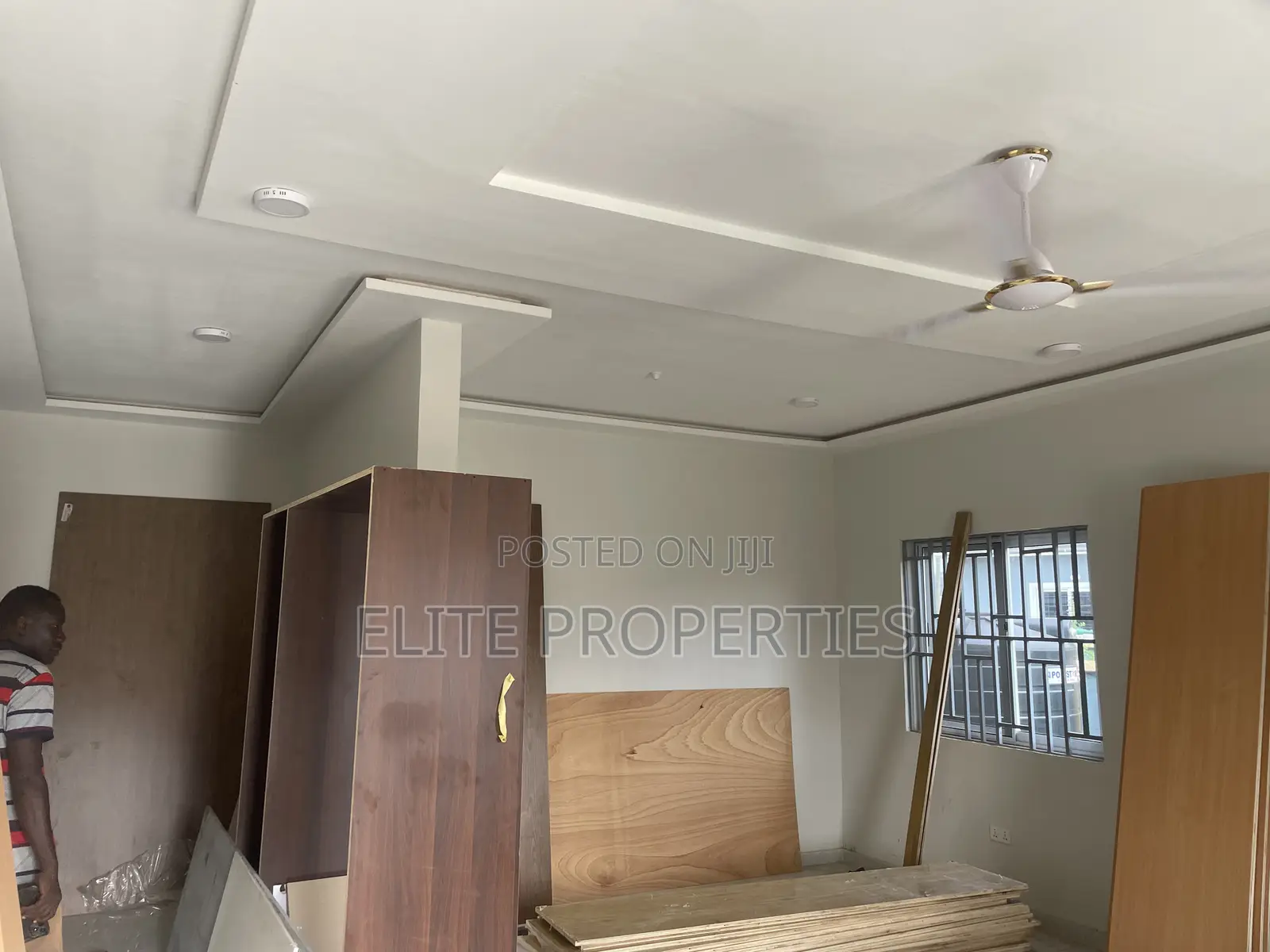 3bdrm House in Community 25 Adom for sale