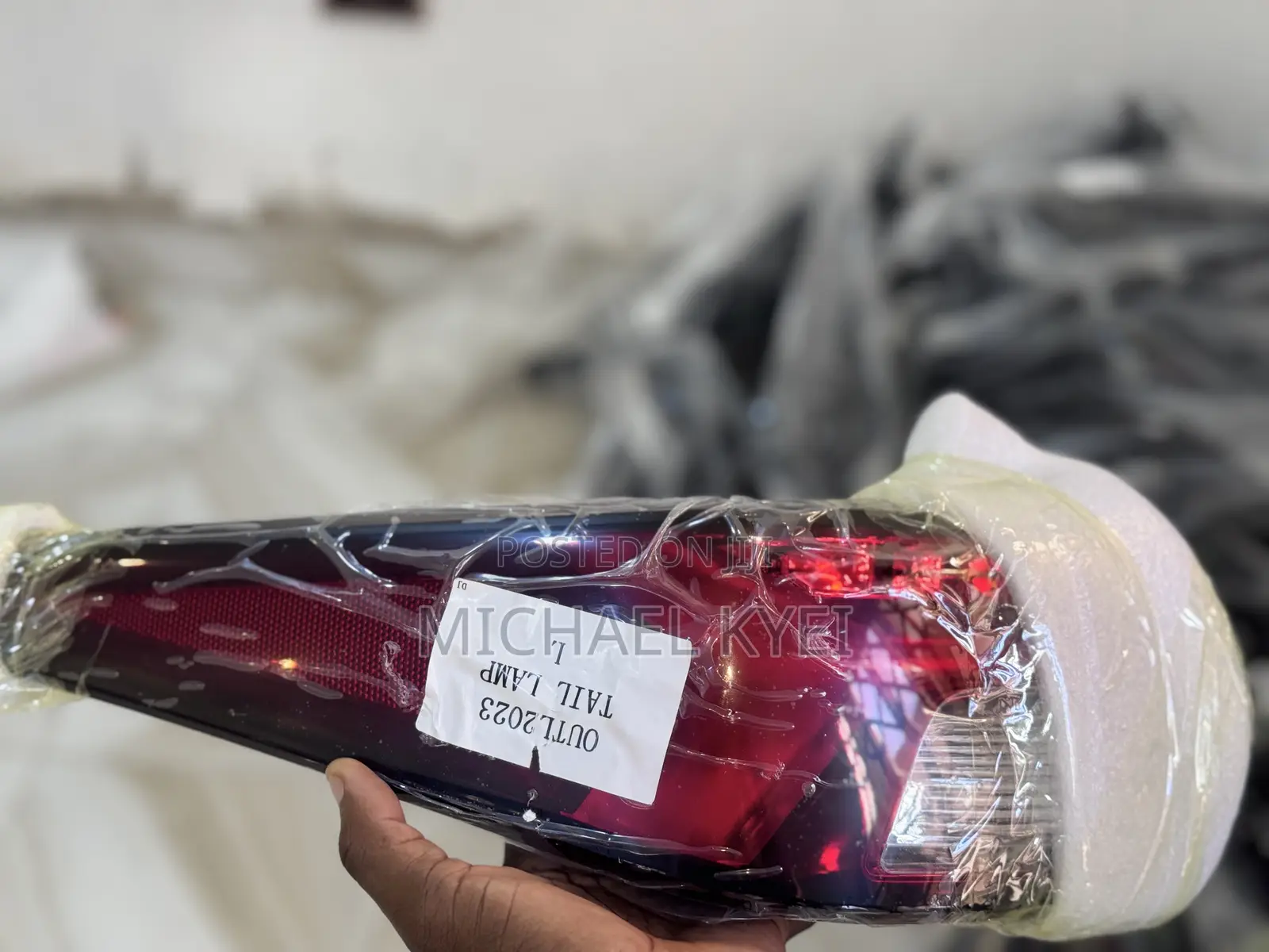 Mitsubishi Outlander 23 - 25 Tail Light