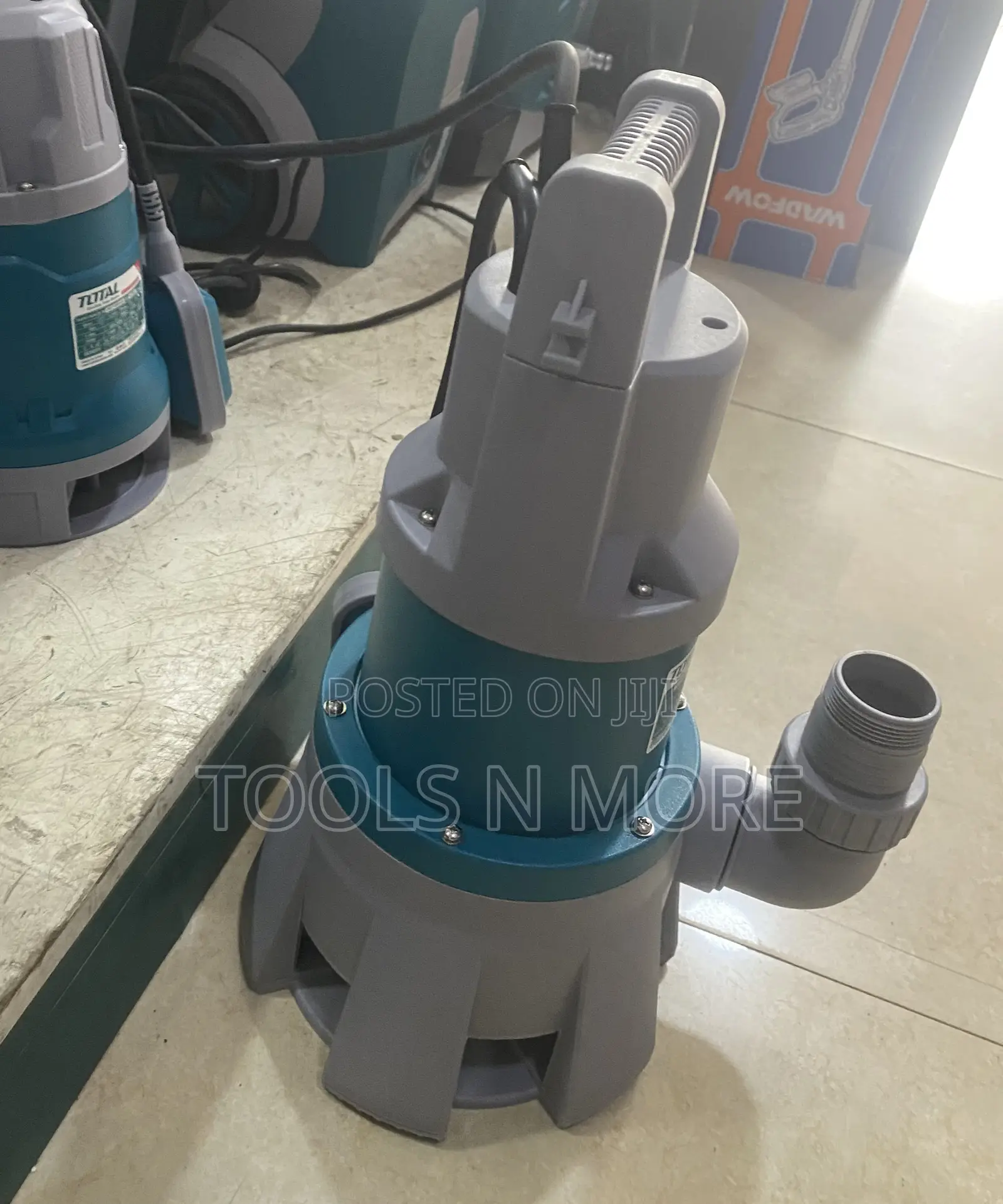 Total 1.4hp Sewage Submersible Pump (Plastic)