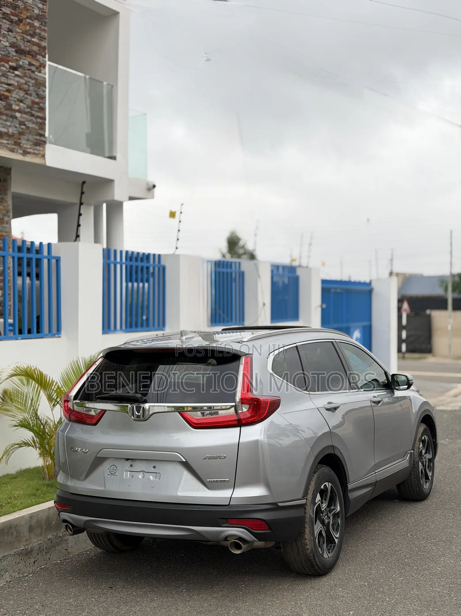 Honda CR-V Touring AWD 2019 Silver