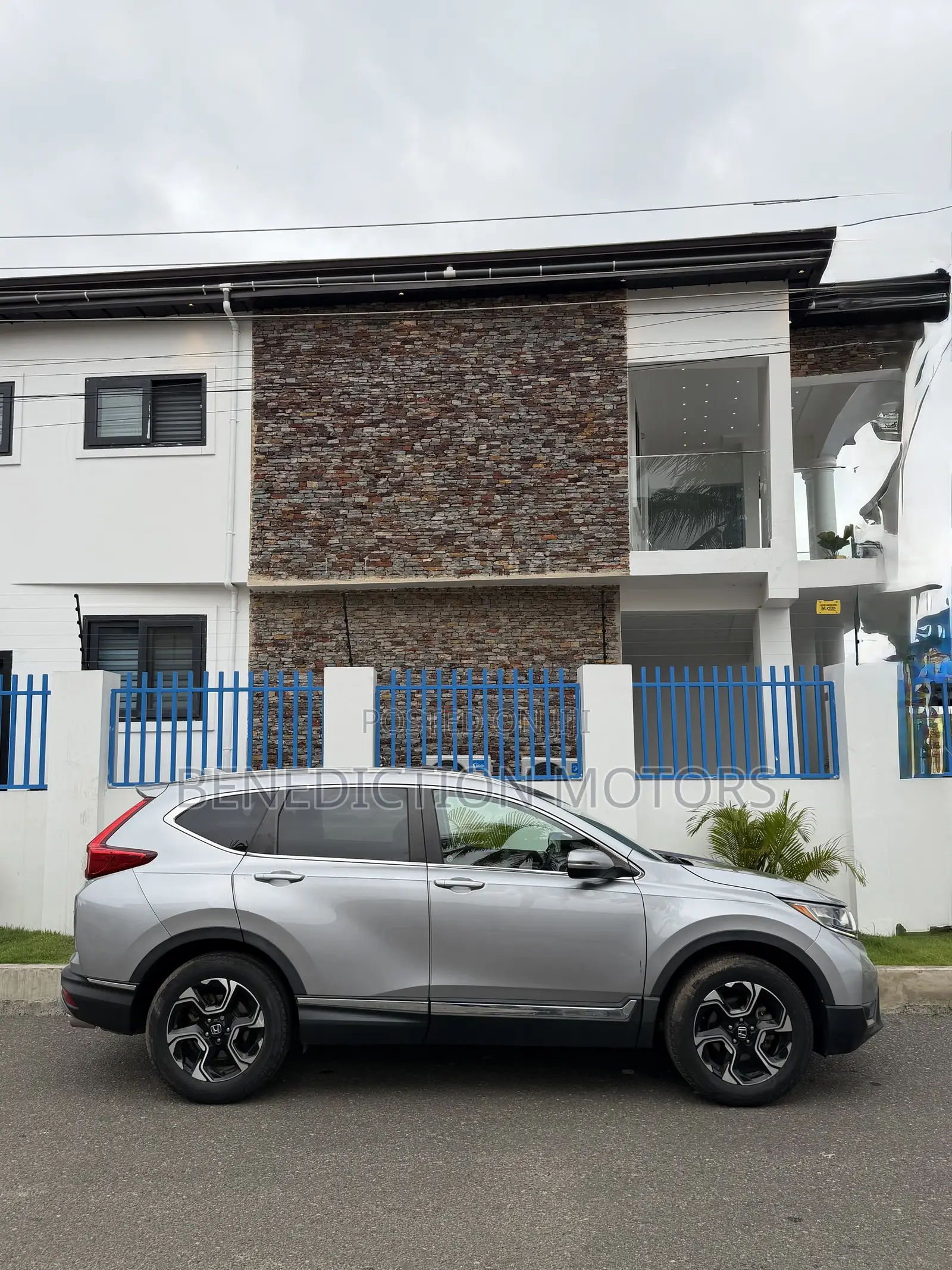 Honda CR-V Touring AWD 2019 Silver