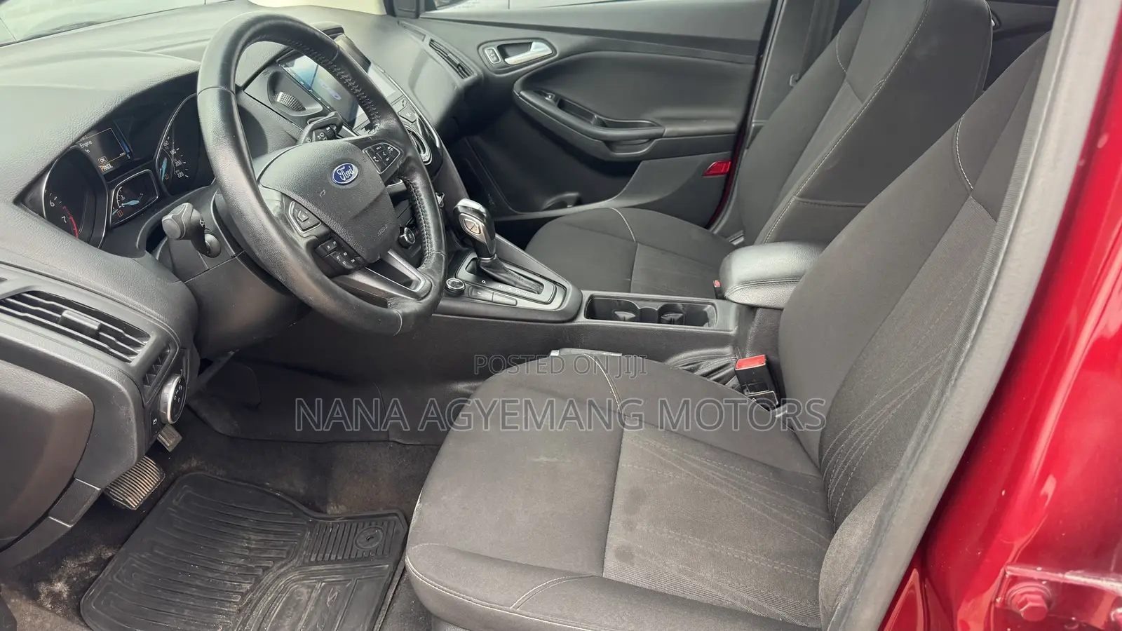 Ford Focus SE Sedan FWD (1.0L 3cyl 5M) 2016 Red