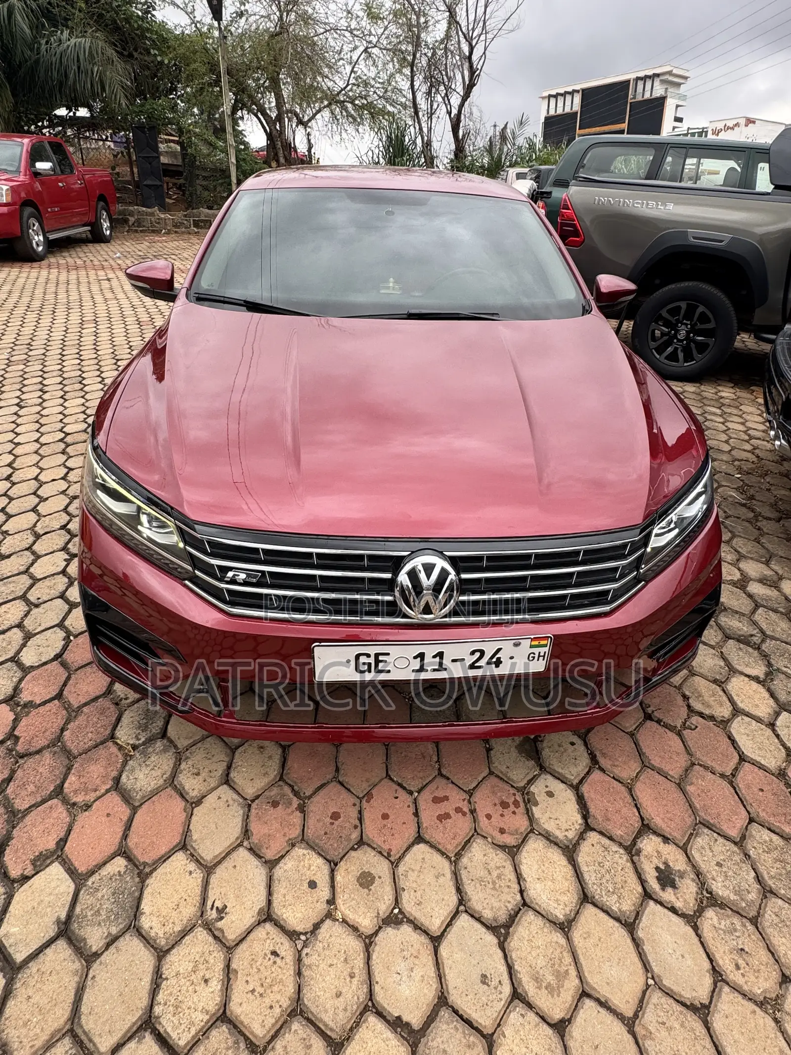 Volkswagen Passat 2017  Red 