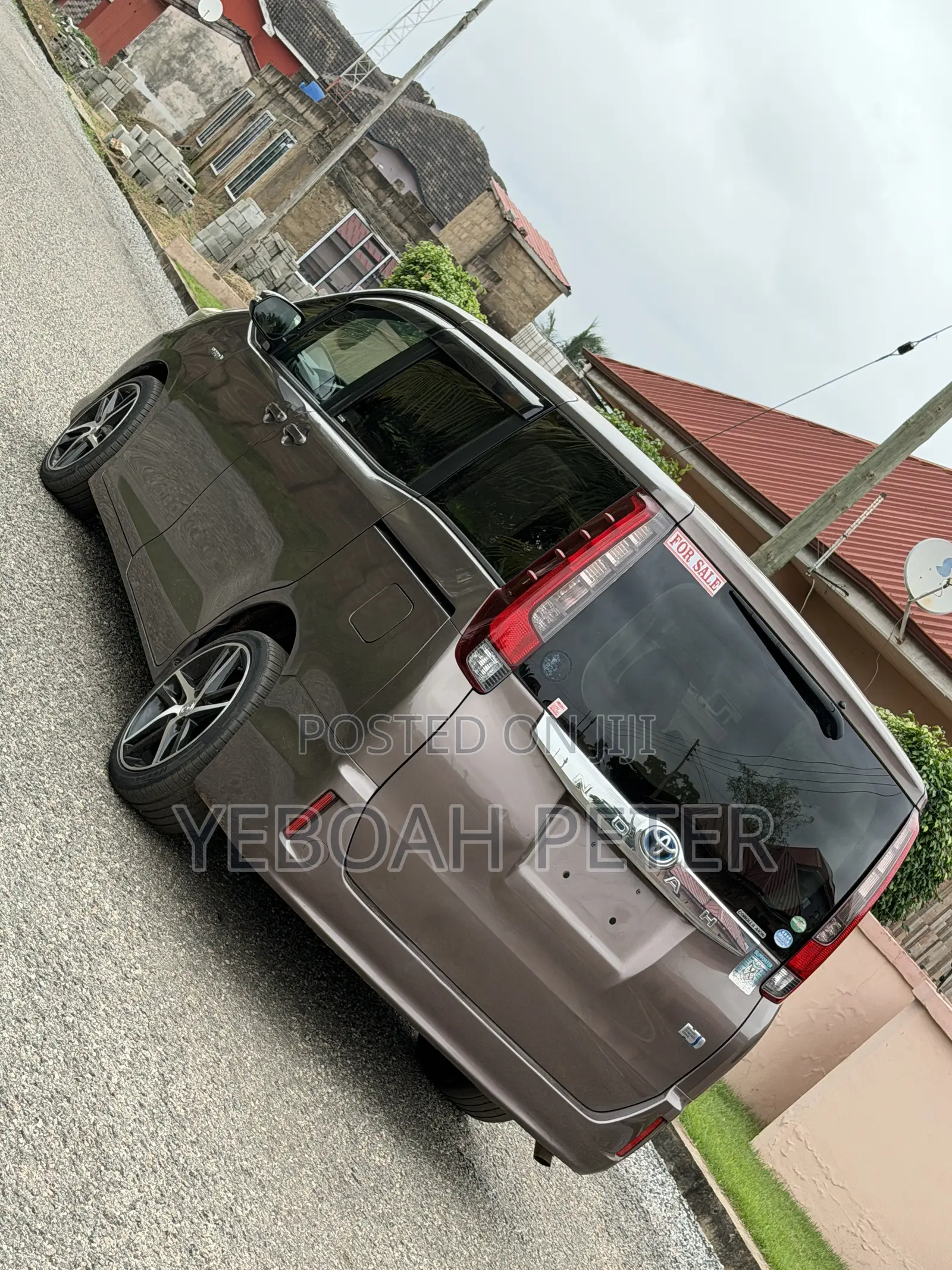 Toyota Voxy 2014 Gray