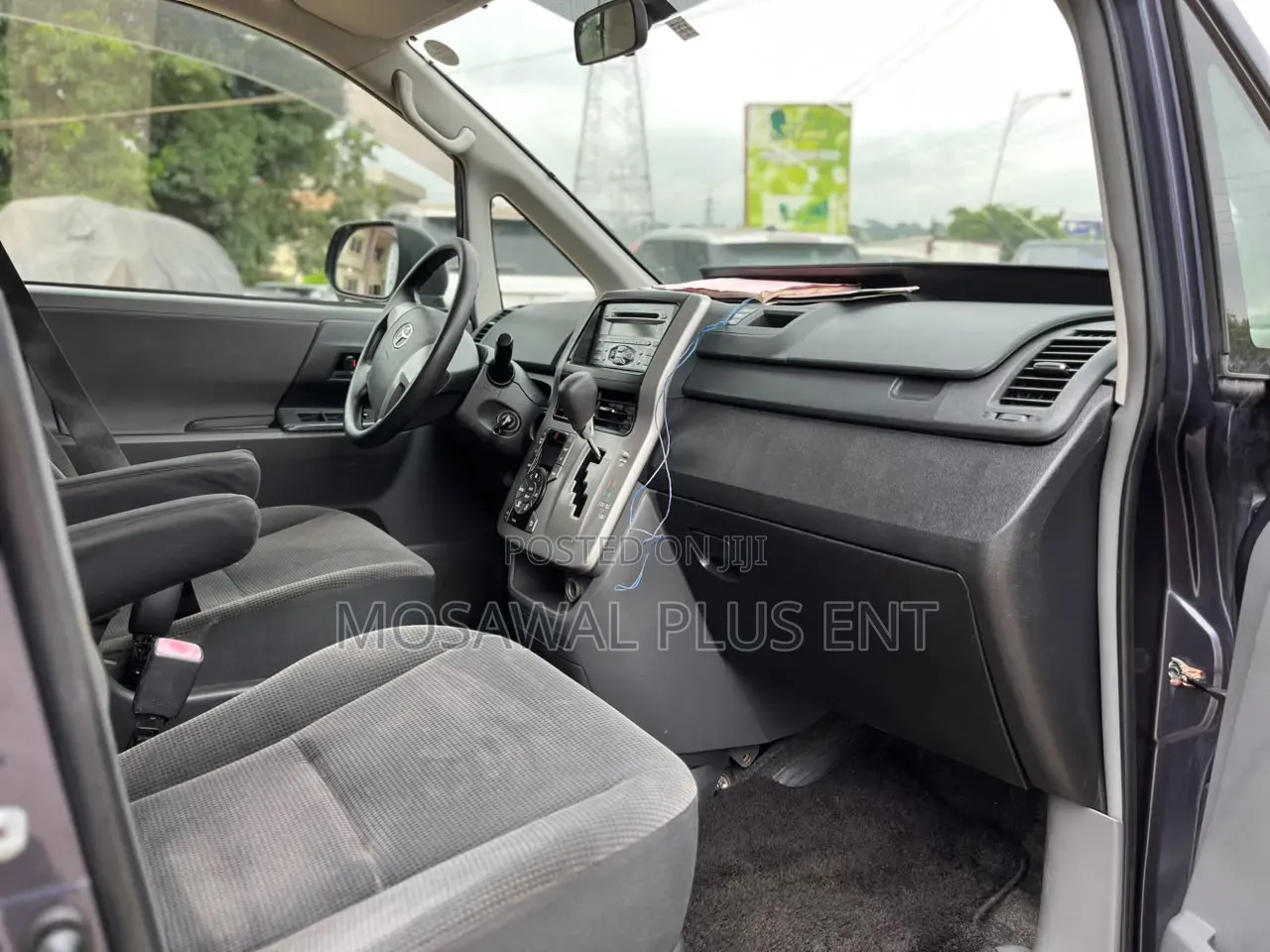 Toyota Voxy 2012 Purple