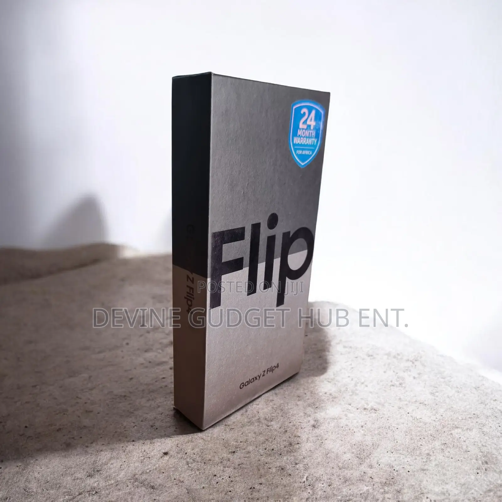 New Samsung Galaxy Z Flip4 256 GB White
