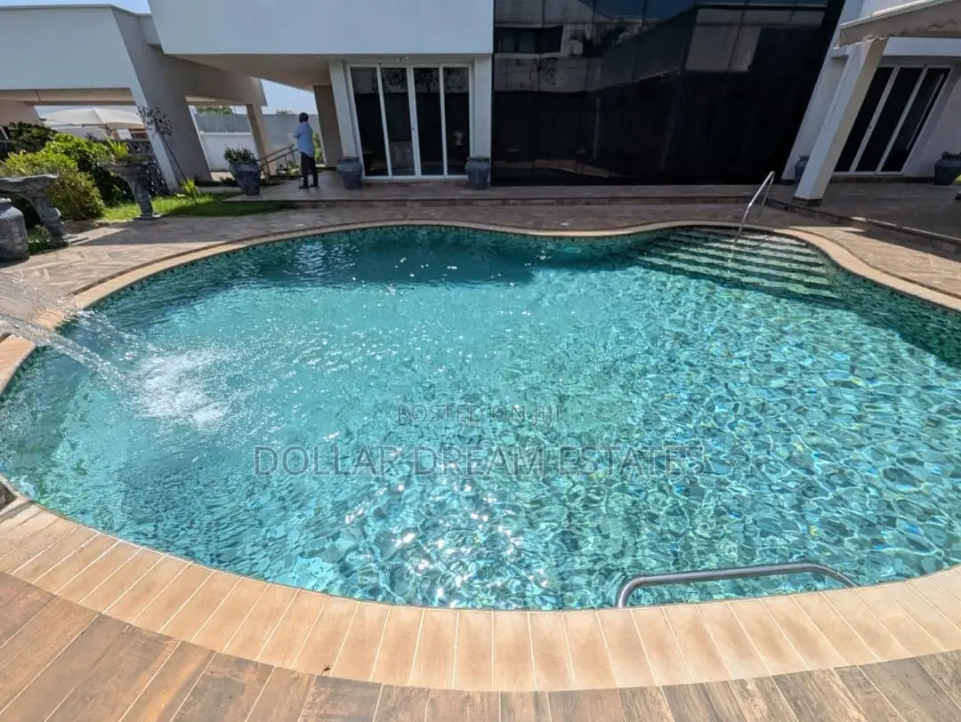 6bdrm Mansion in Airport Residential Area for sale