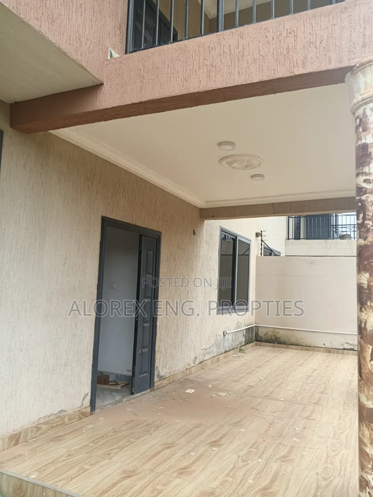 5bdrm Duplex in Pantang Hospital, Pentecost for rent