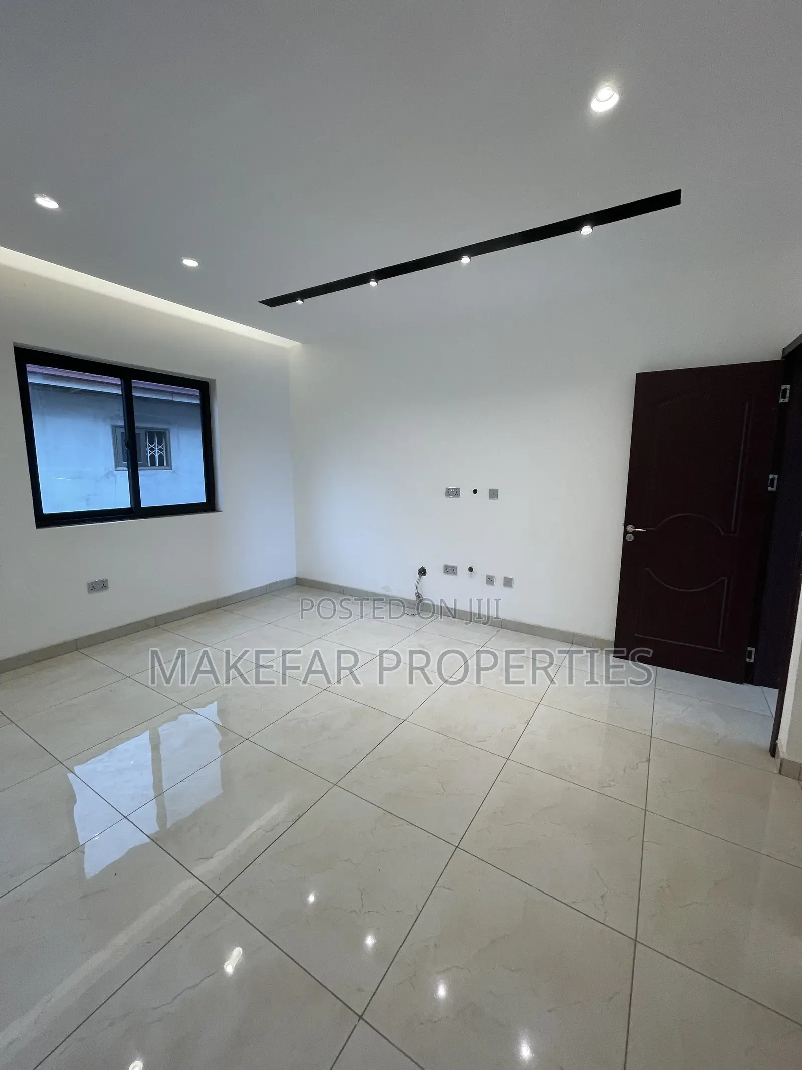3bdrm House in Ashaley Botwe for sale
