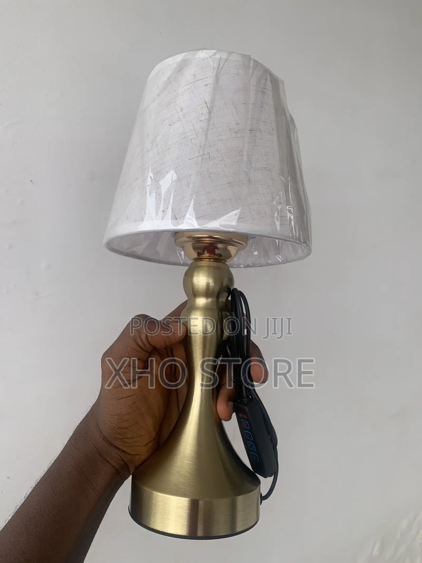 Luxury Minimalist Metal Table Desk Lamp 3 Color Temperature Plug-In